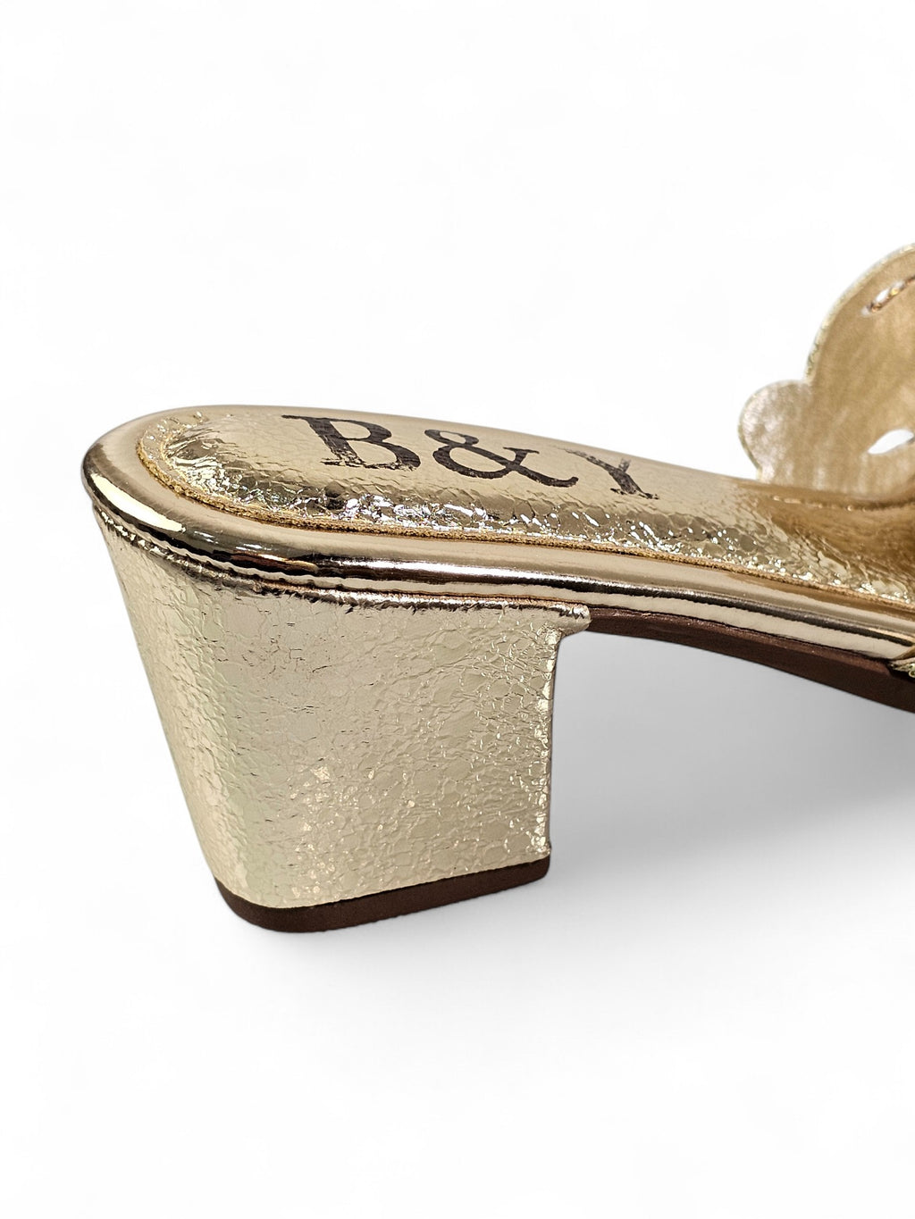 Mule 9697 Dourado Salto Médio