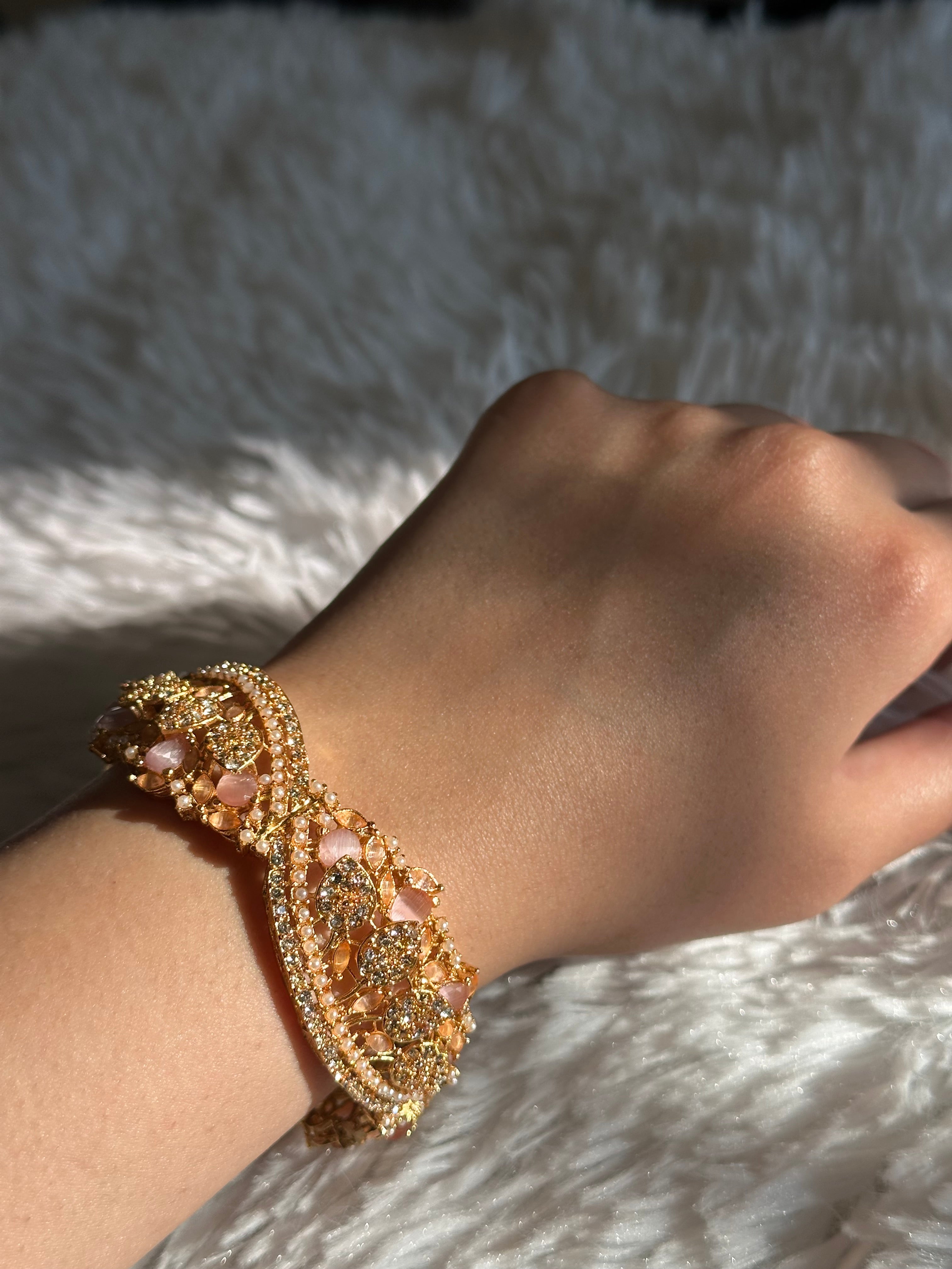 Bracelete Dourado Semi Joia 004