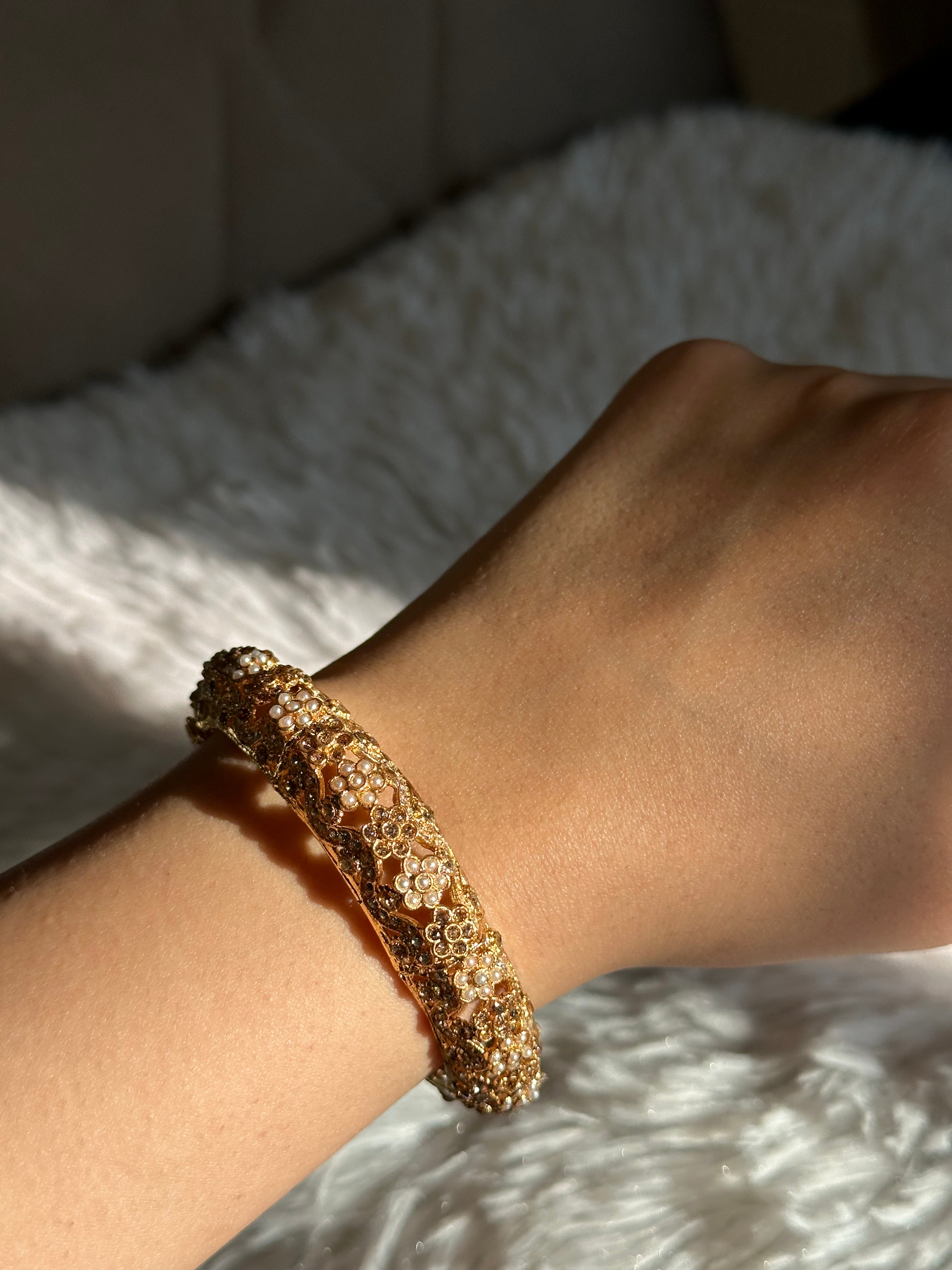 Bracelete Dourado Semi Joia 003