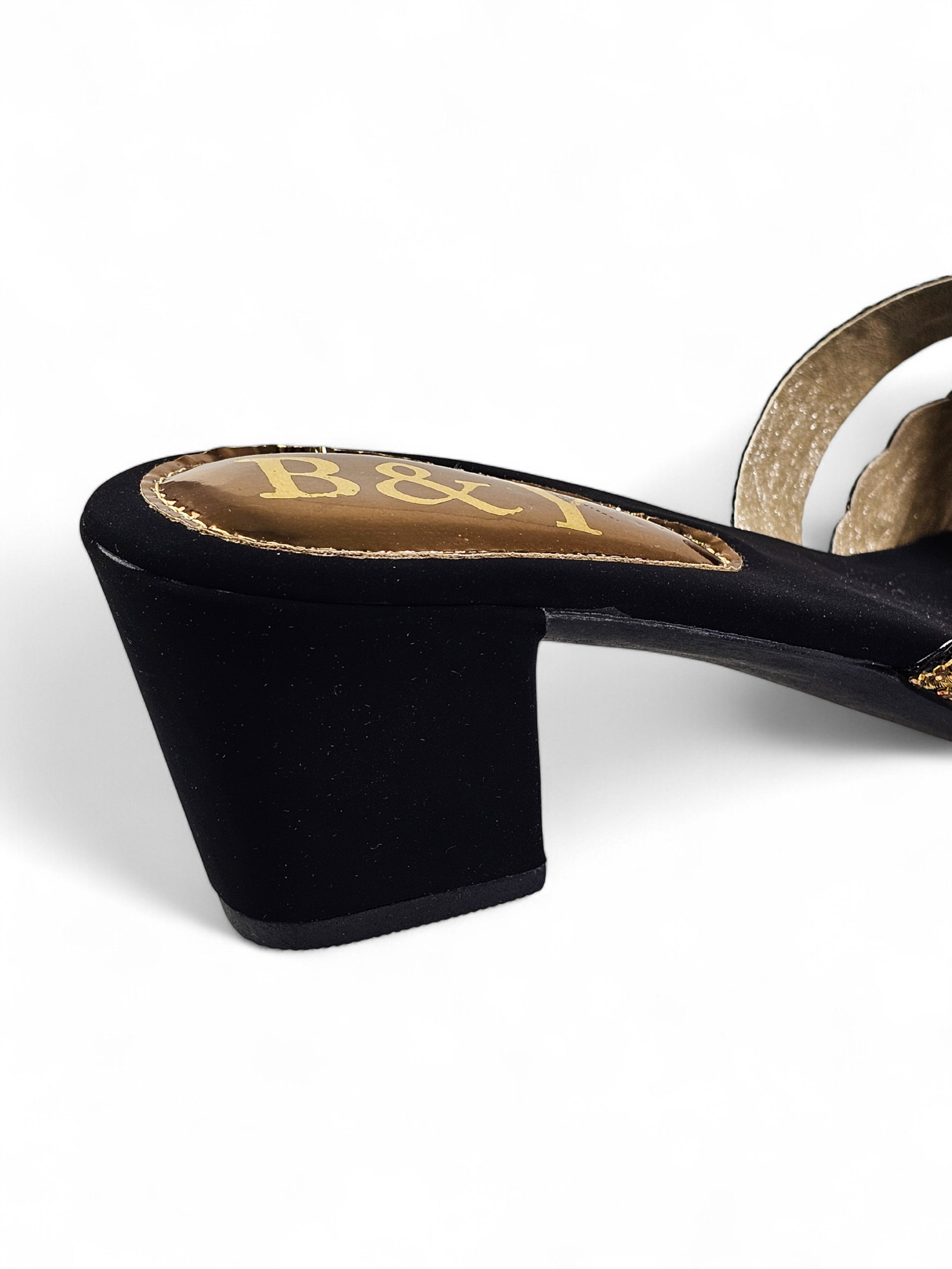 Mule 9505 Preto Salto Médio