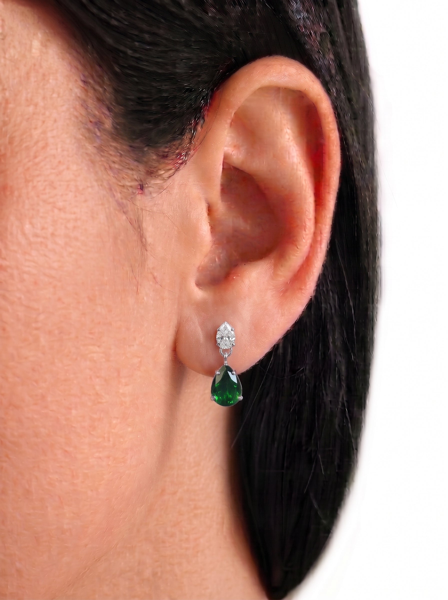 Brinco Gota Prata 925 com Zirconia Verde 1002