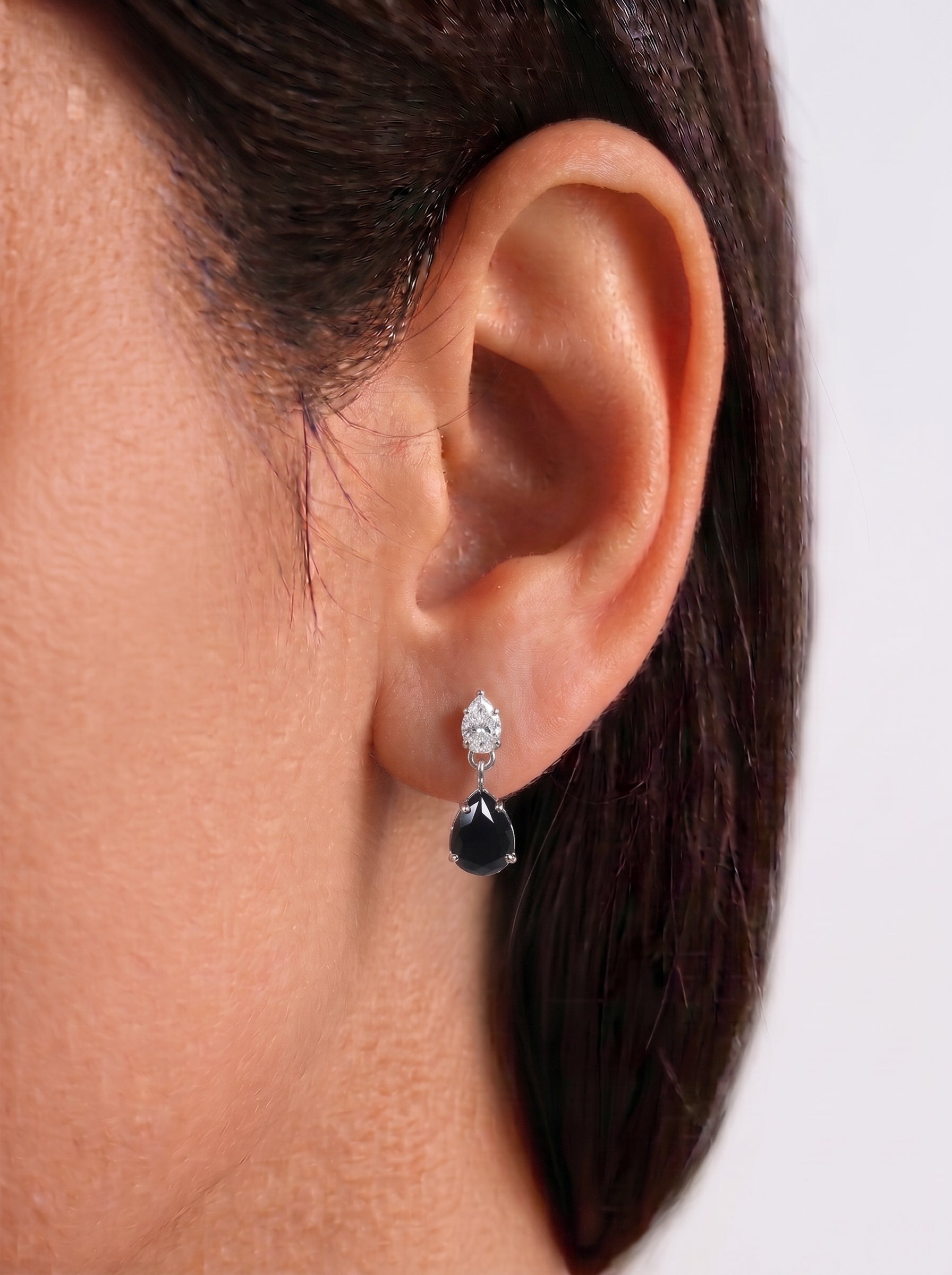 Brinco Prata 925 com Zirconia Preta 1006