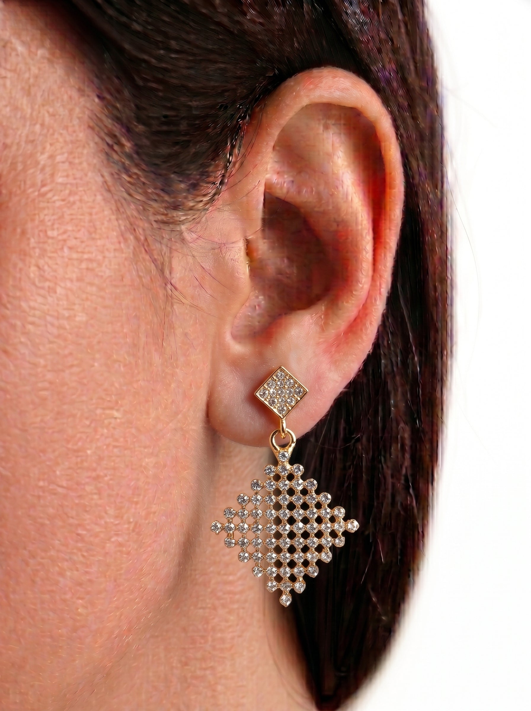 Brinco Cristal Zirconia Dourada #2017