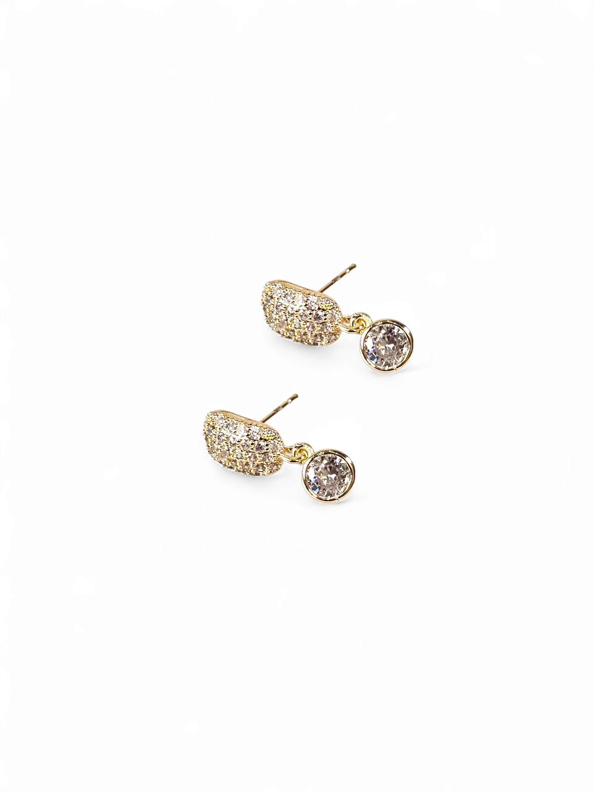 Brinco Zirconia Dourado 020