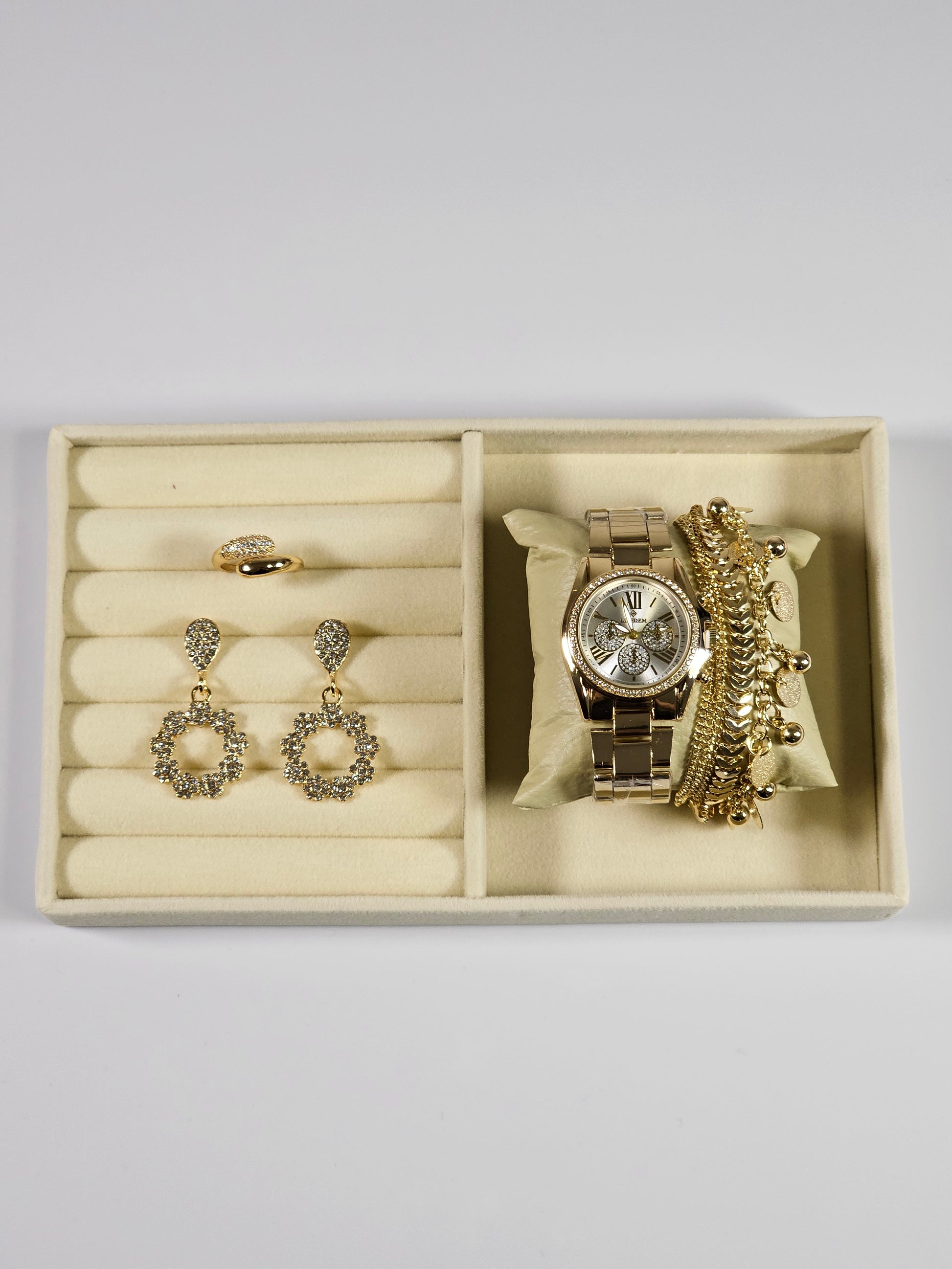 Kit Relógio Cristal com Pulseira, Brinco e Anel ajustavel com Zirconias 004