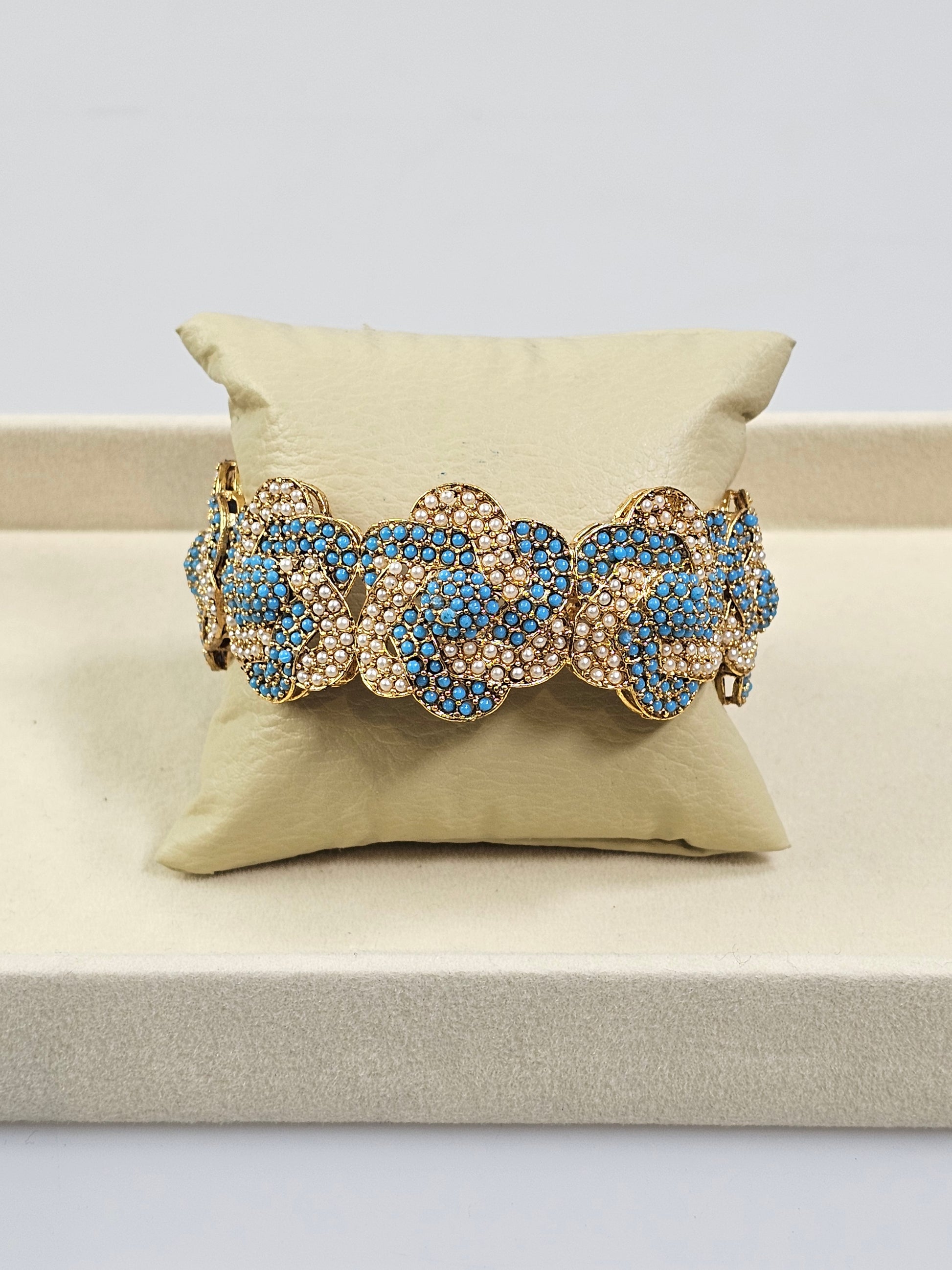 Bracelete Dourado Semi Joia 016