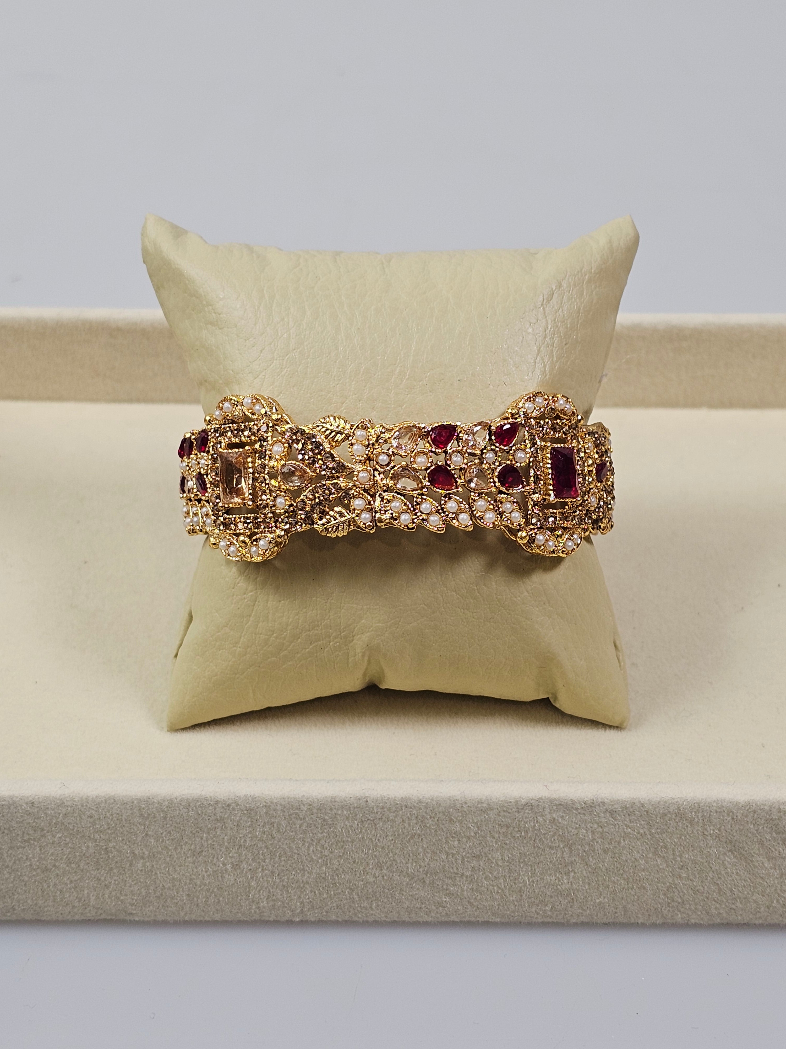 Bracelete Dourado Semi Joia 030