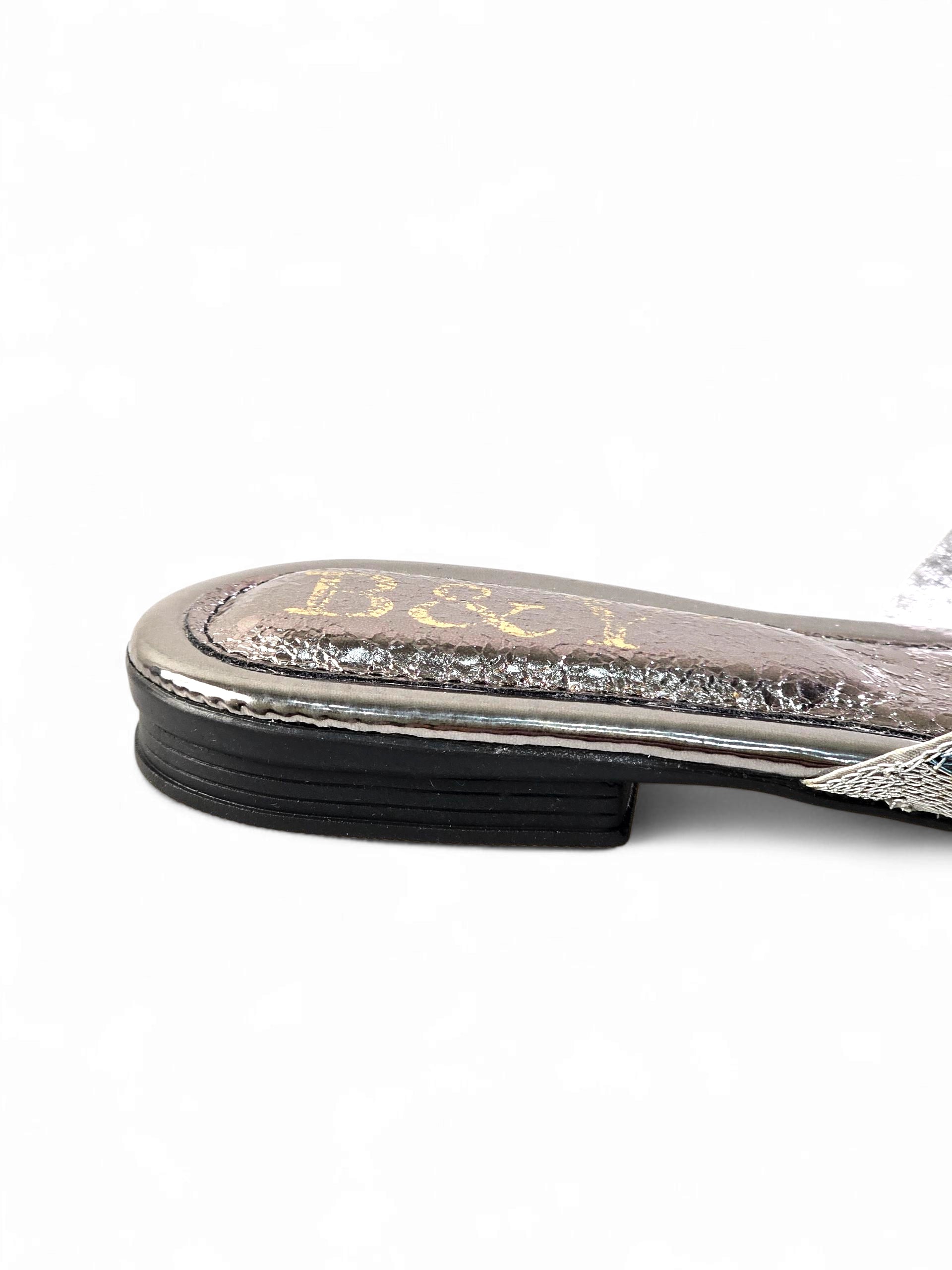 Mule 9210 Prata Sem Salto