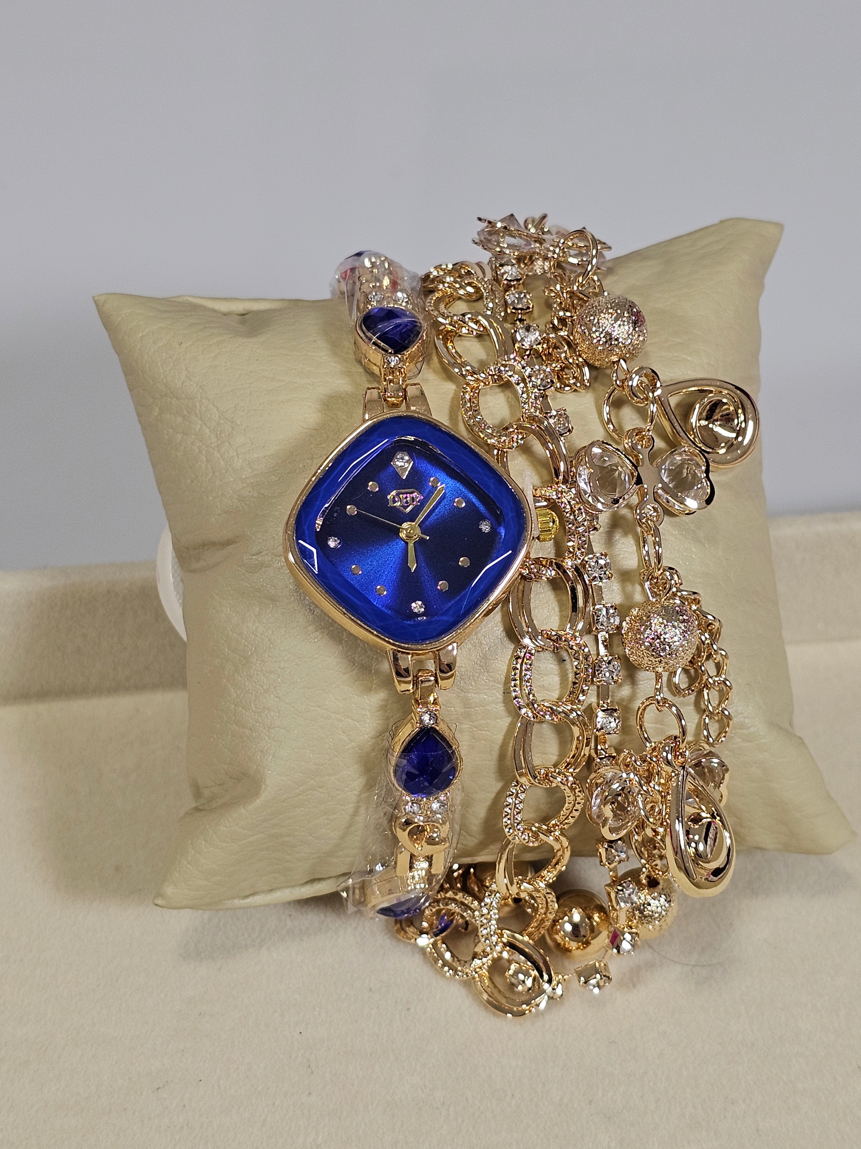 Relógio Prova d’Água com Pulseira Folheada 008