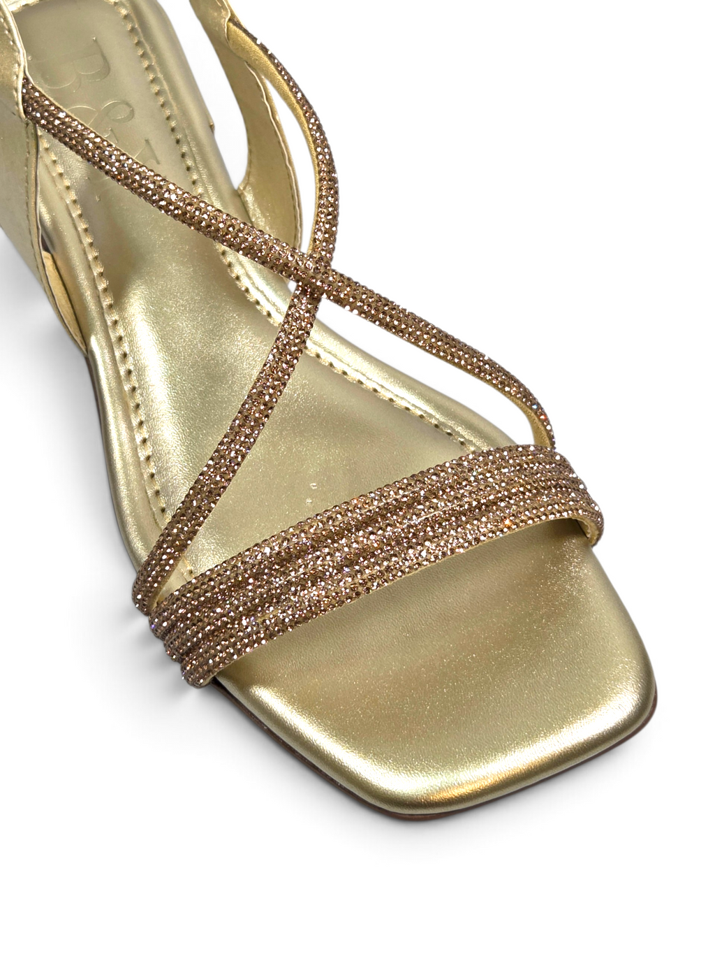 Sandália 9867 Dourado Salto Baixo 2 cm
