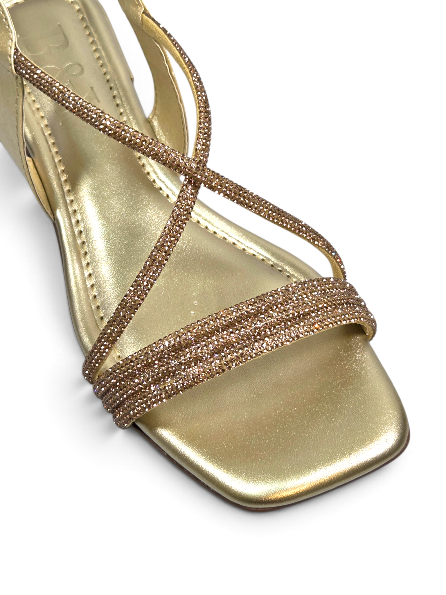 Sandália 9867 Dourado Salto Baixo 2 cm