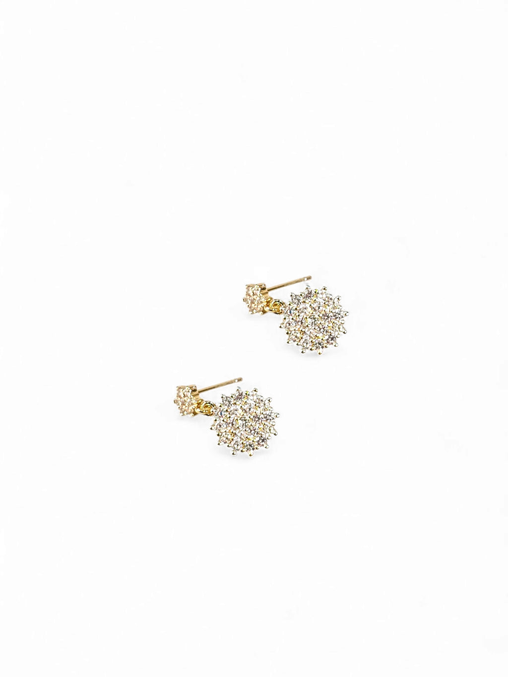 Brinco Zirconia Dourado 027