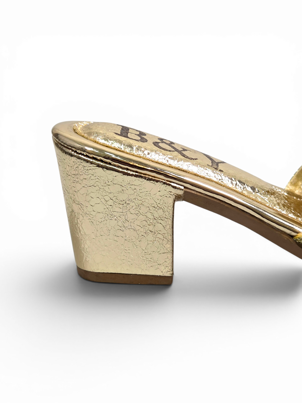 Mule 9751 Dourado Salto Médio 6 cm