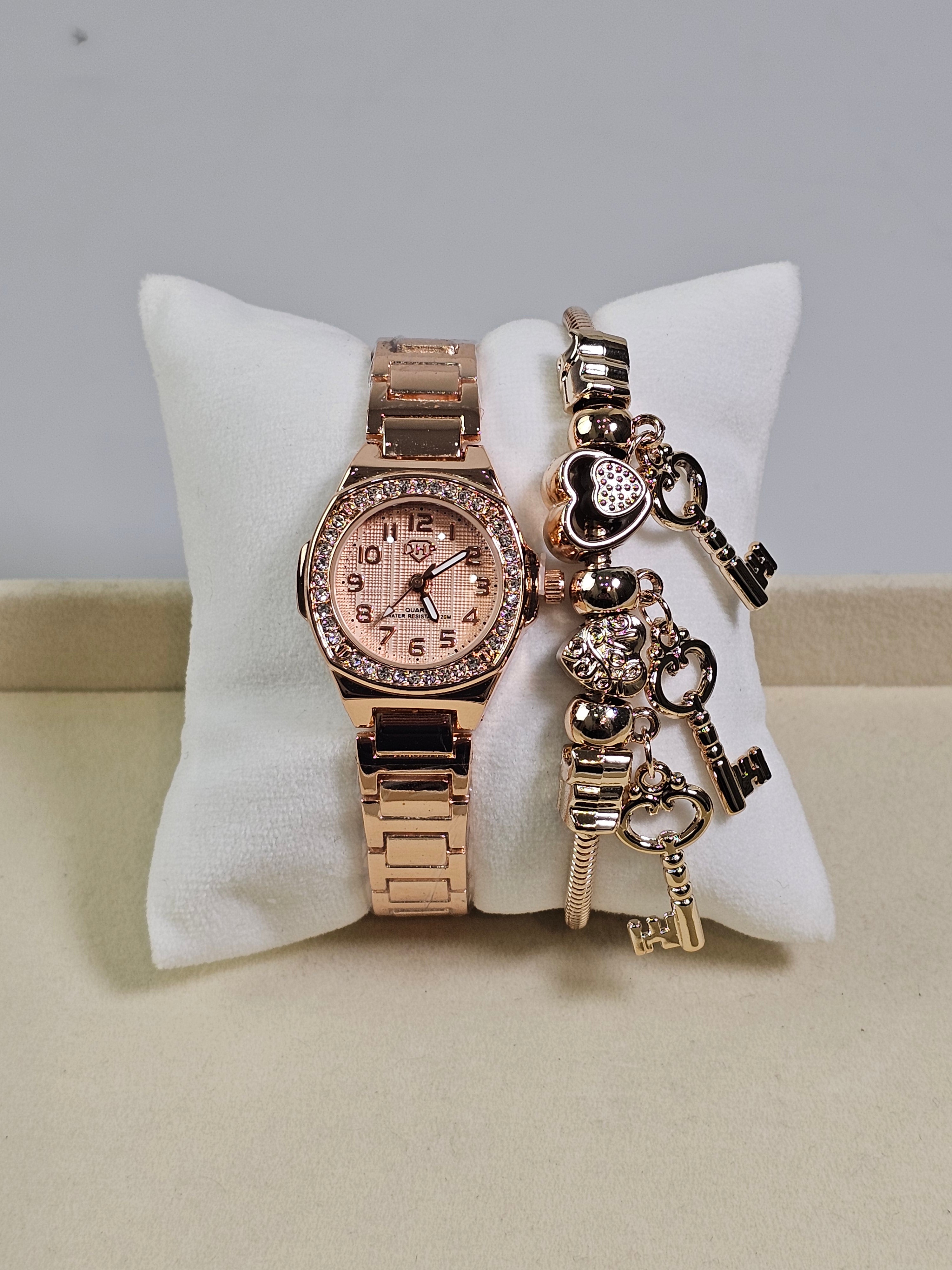 Relógio Prova d’Água com Pulseira Folheada 044