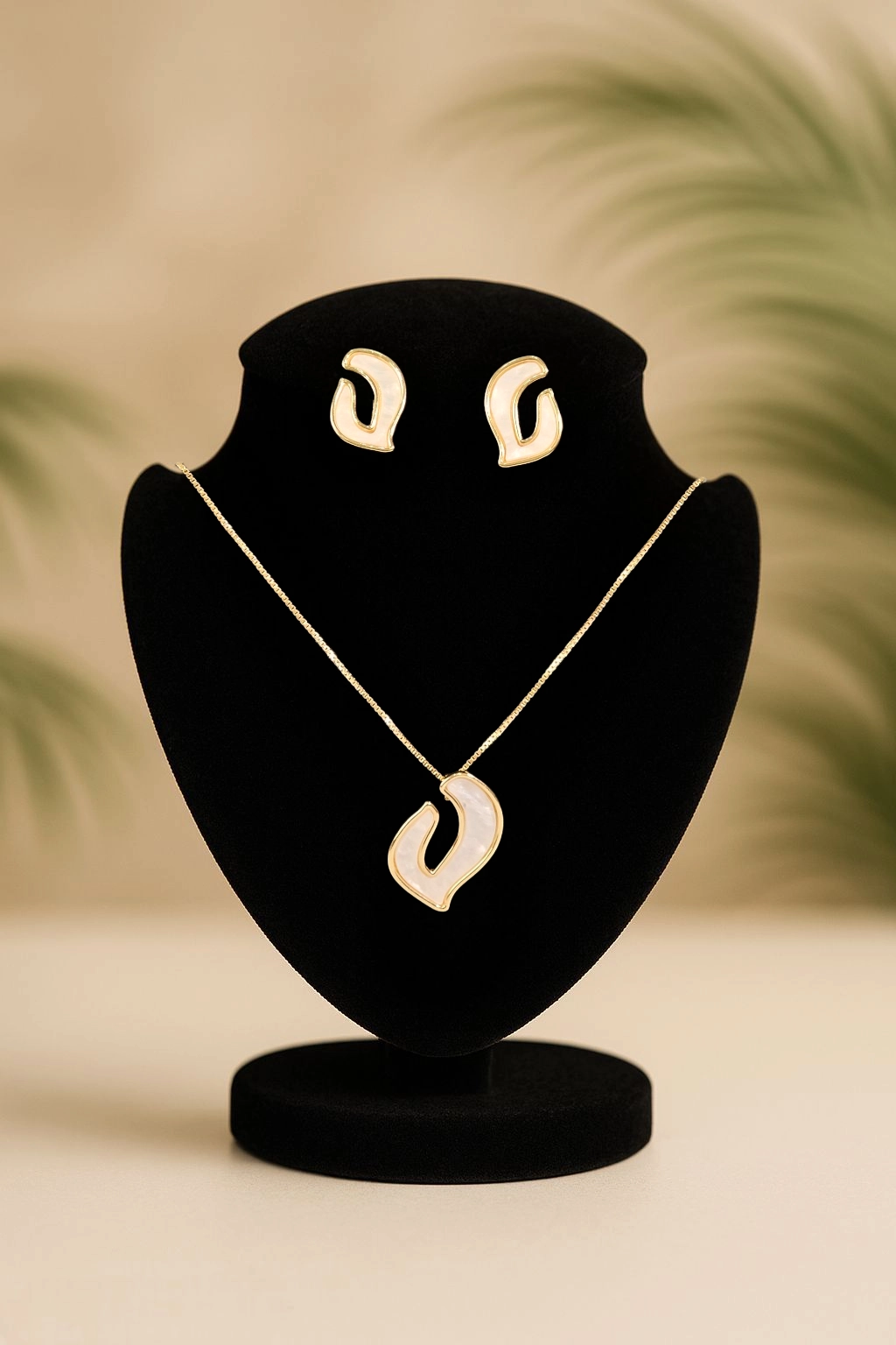 Conjunto Elegancia Dourada 005