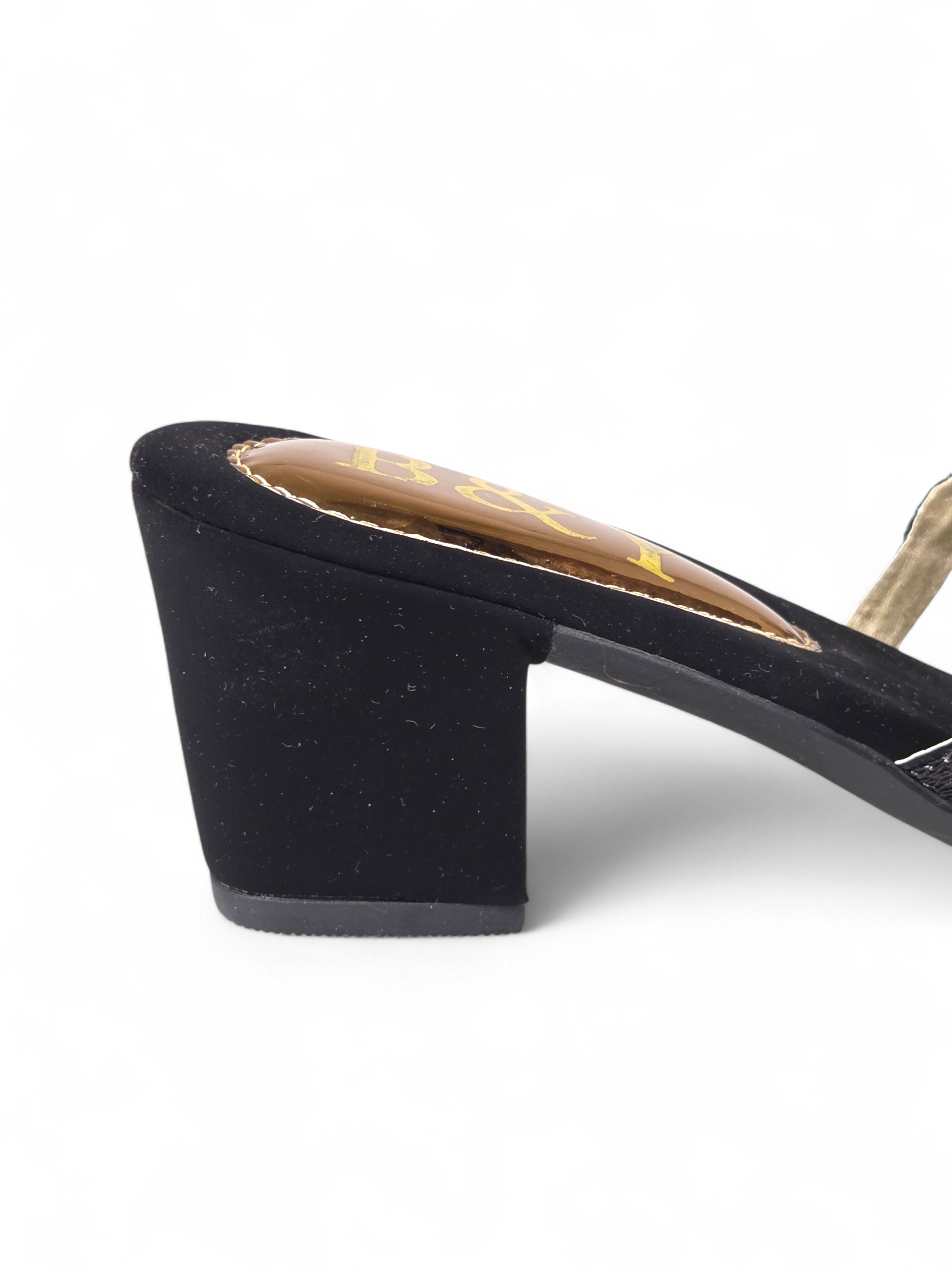 Mule 9776 Preto Salto Médio