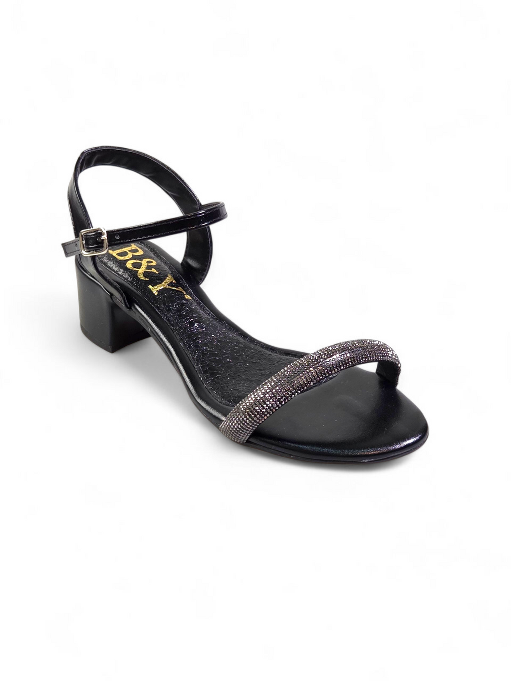 Sandália artesanal feminina preta feita à mão com pedrarias escuras e tiras finas no tornozelo.