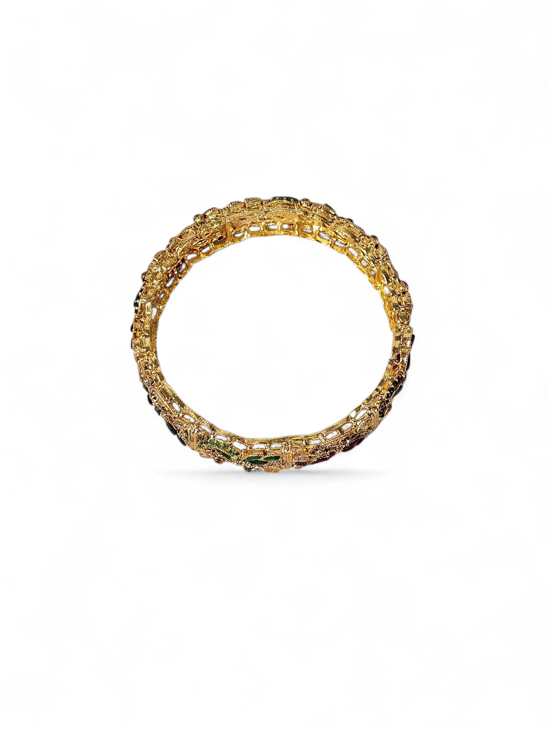 Bracelete Dourado Semi Joia 011