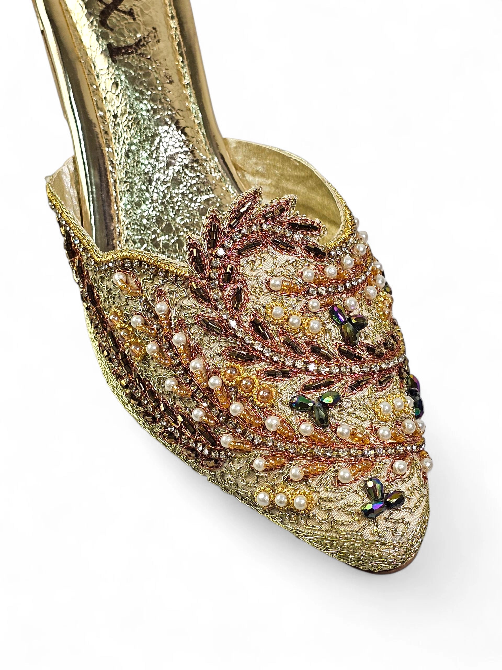 Mule 9437 Dourado Salto Médio