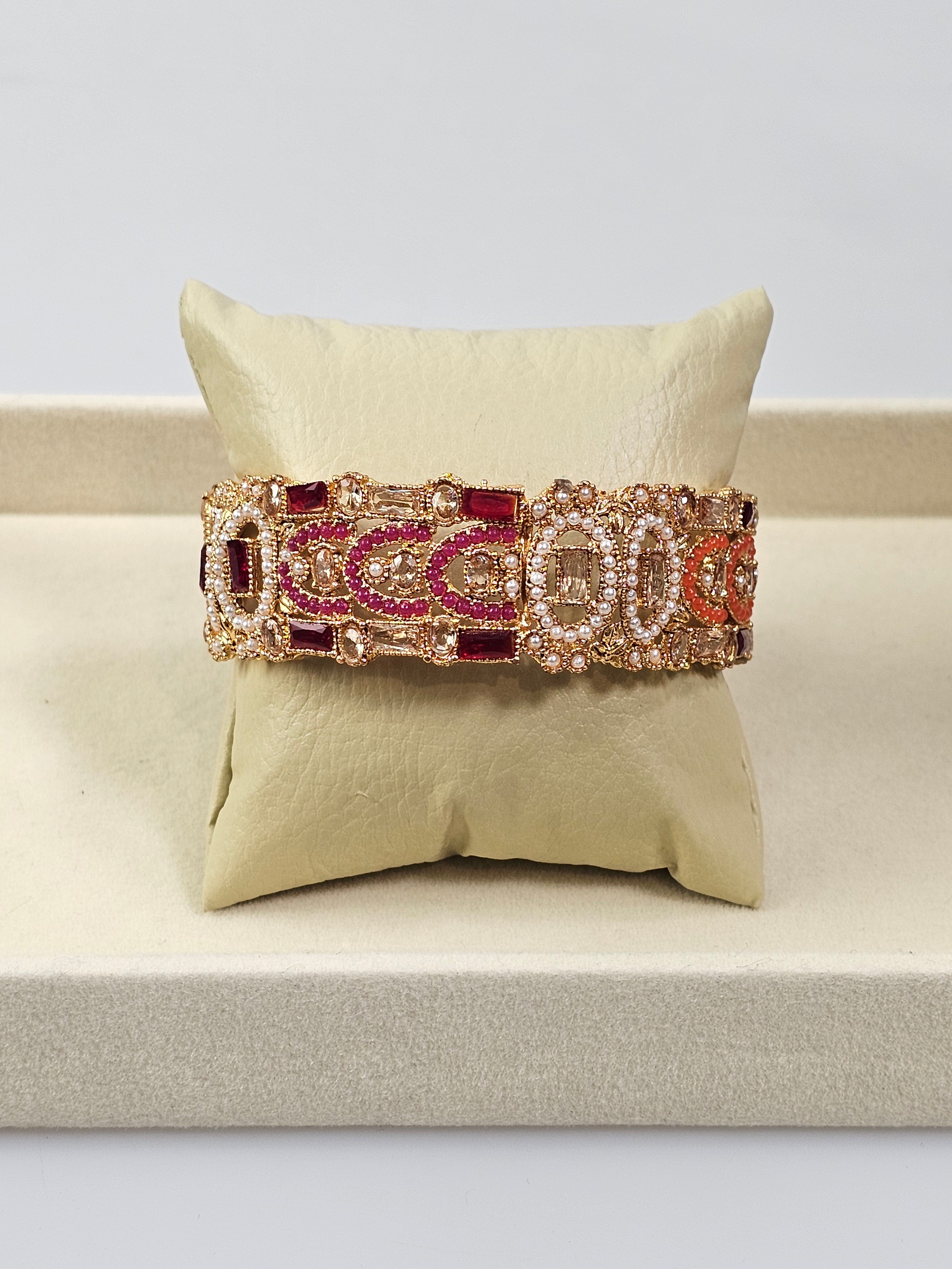 Bracelete Dourado Semi Joia 026