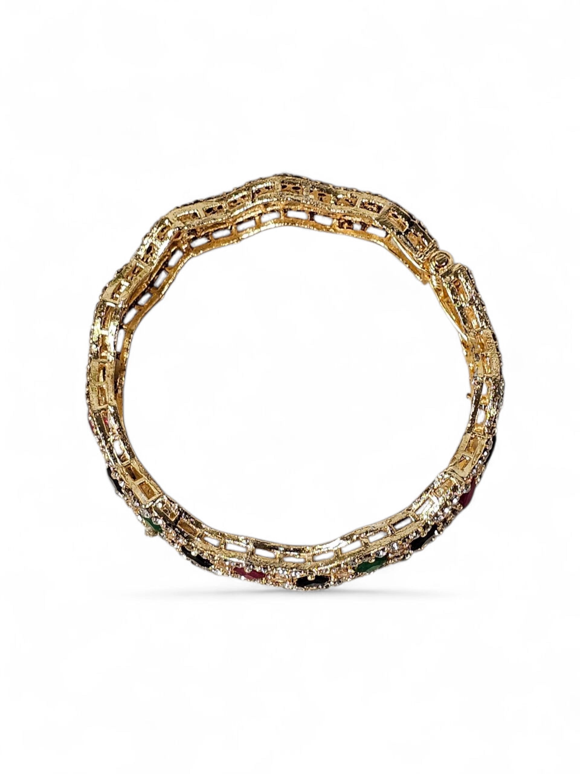 Bracelete Dourado Semi Joia 009