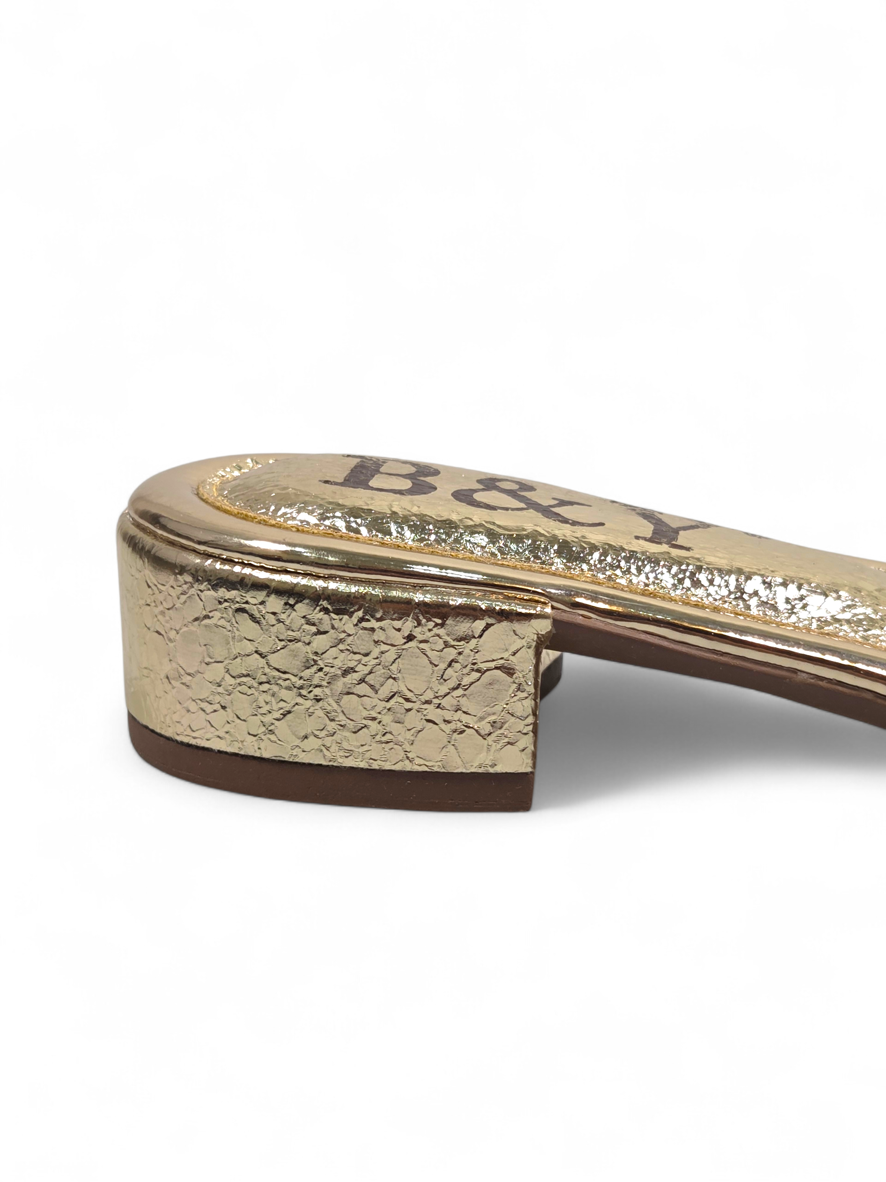 Tamanco 9568 Dourado Salto Bloco 3 cm