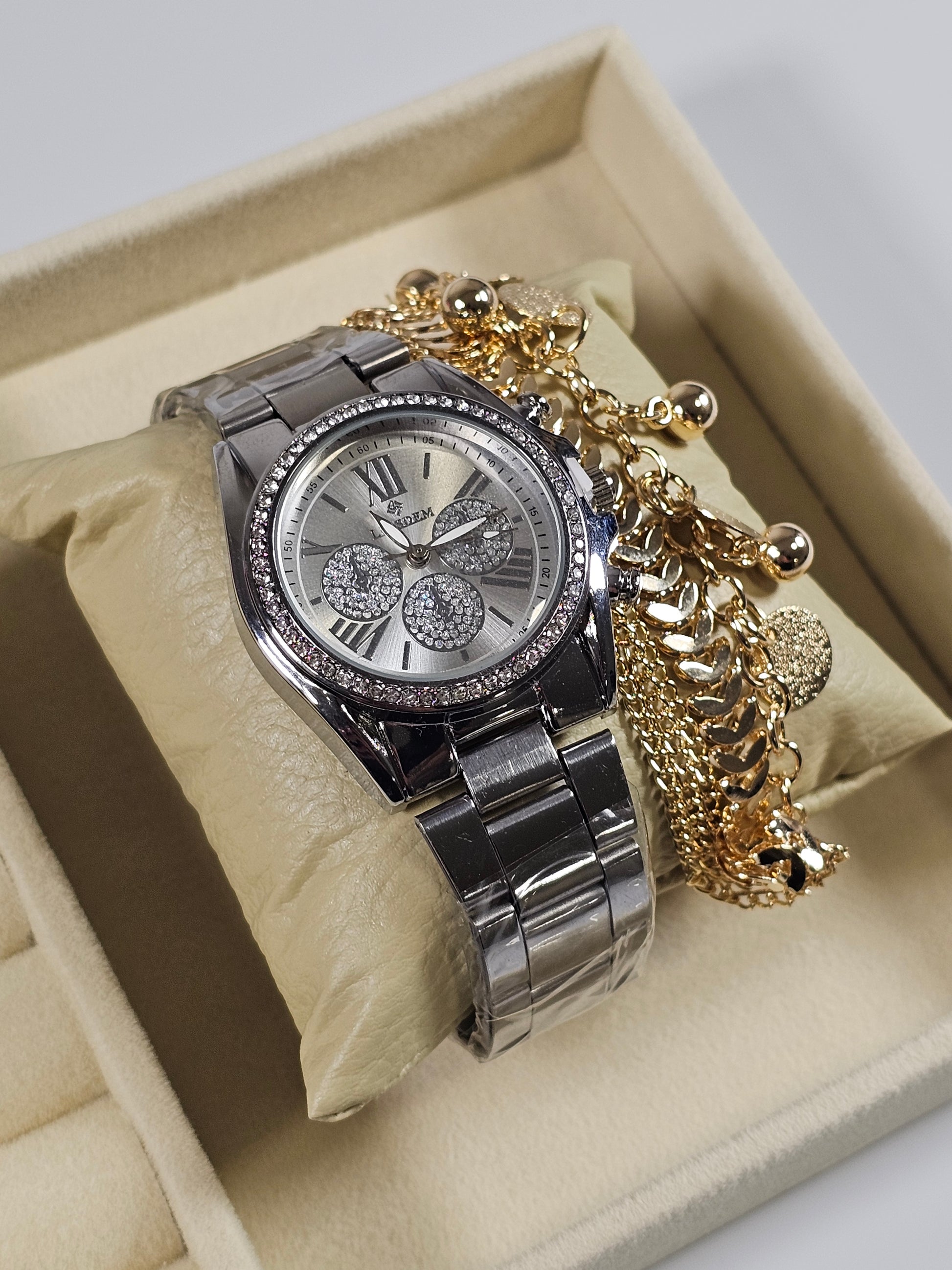 Kit Relógio Cristal com Pulseira, Brinco e Anel ajustavel com Zirconias 007