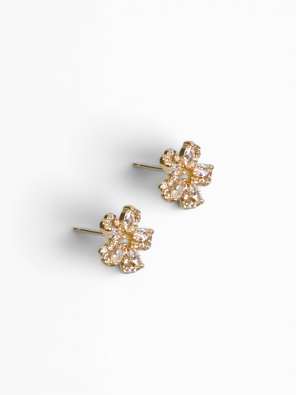 Brinco Cristal Zirconia Dourada #2026