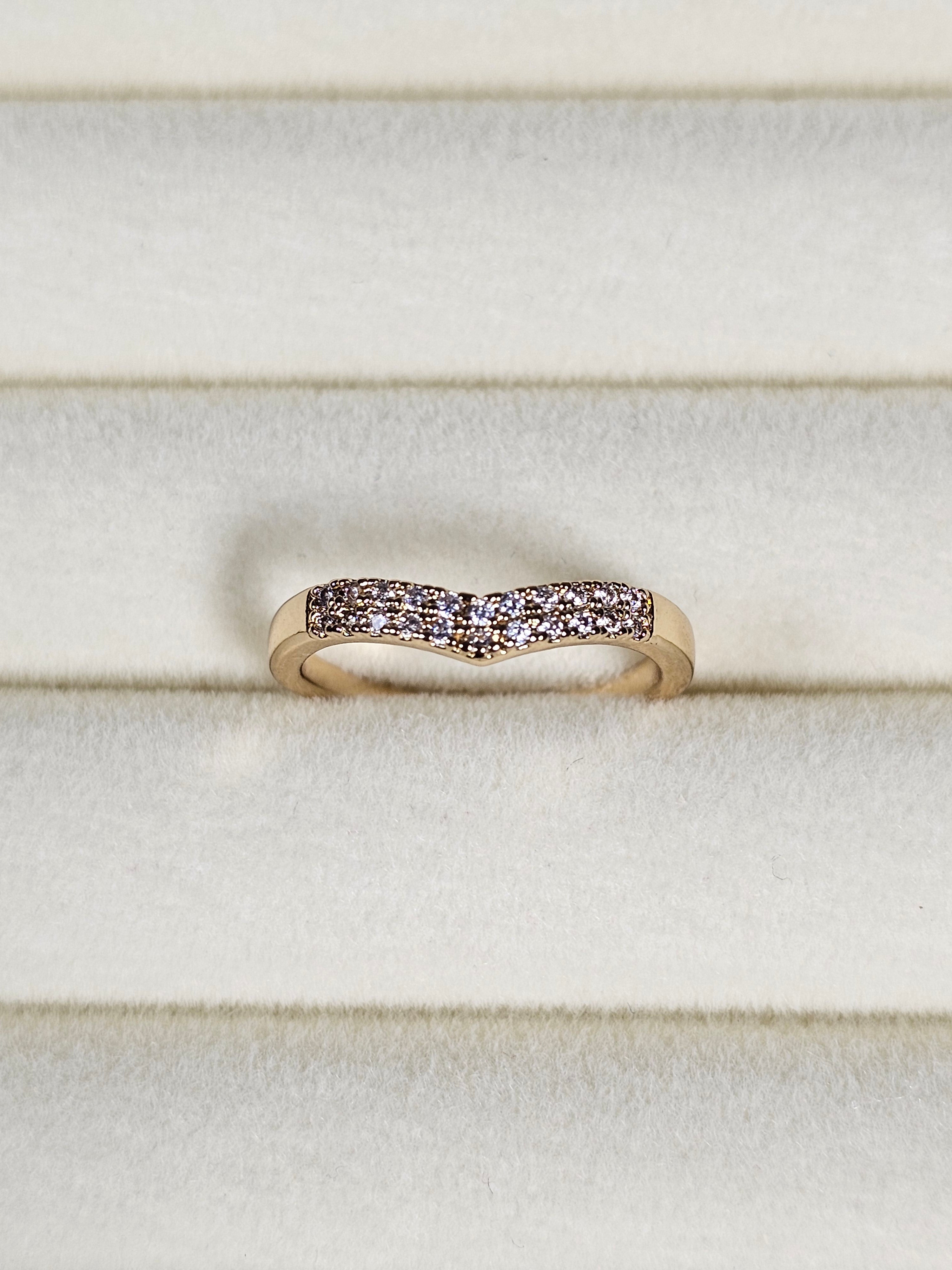 Anel Cristal Zirconia Dourada 011