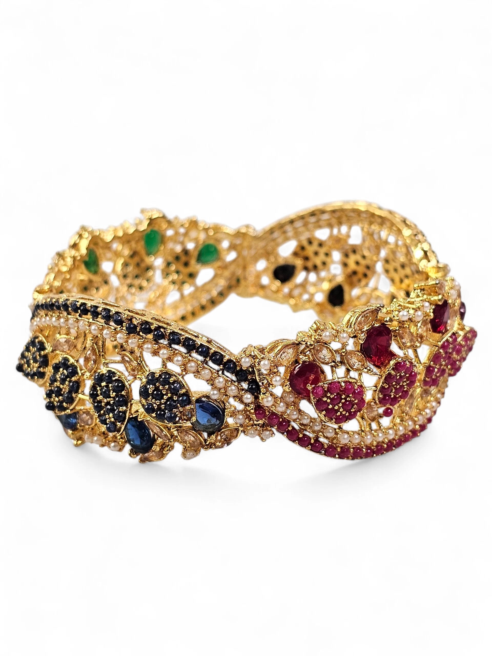 Bracelete Dourado Semi Joia 019