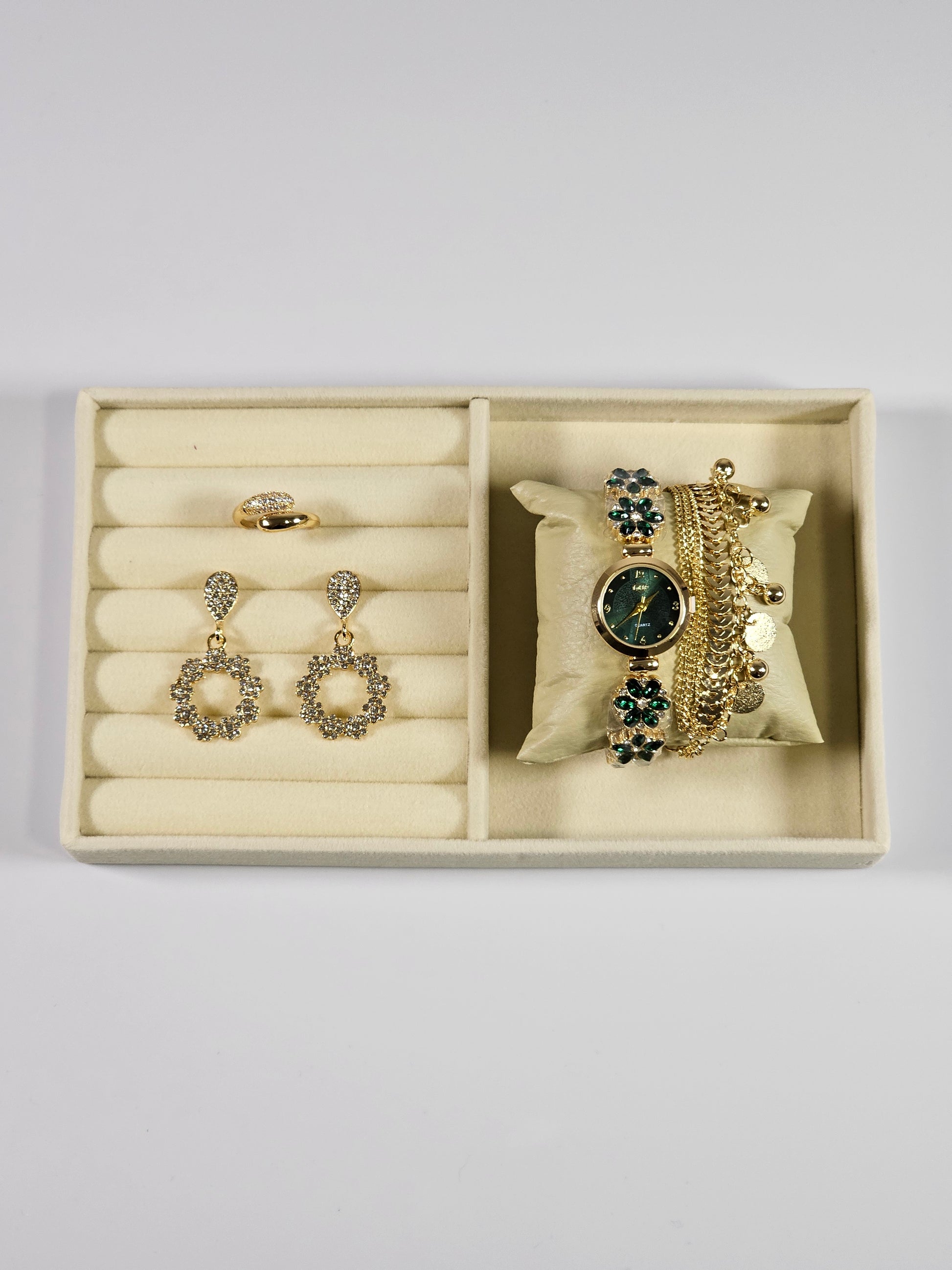 Kit Relógio Cristal com Pulseira, Brinco e Anel ajustavel com Zirconias 012