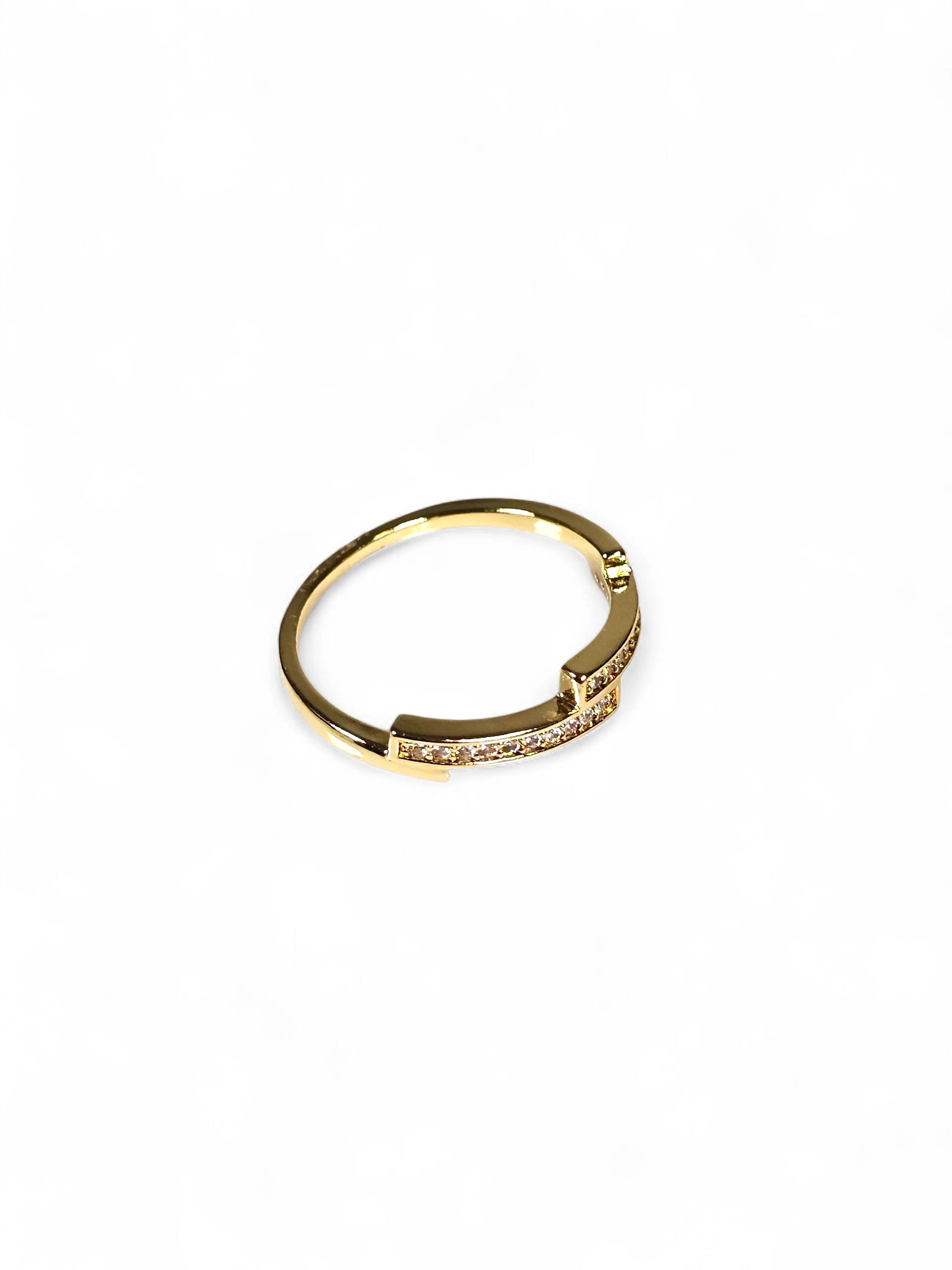 Anel Cristal Zirconia Dourada 012