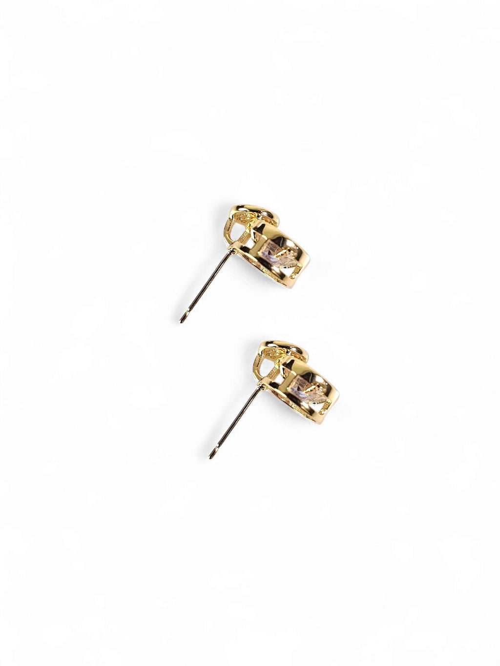 Brinco Zirconia Dourado 026