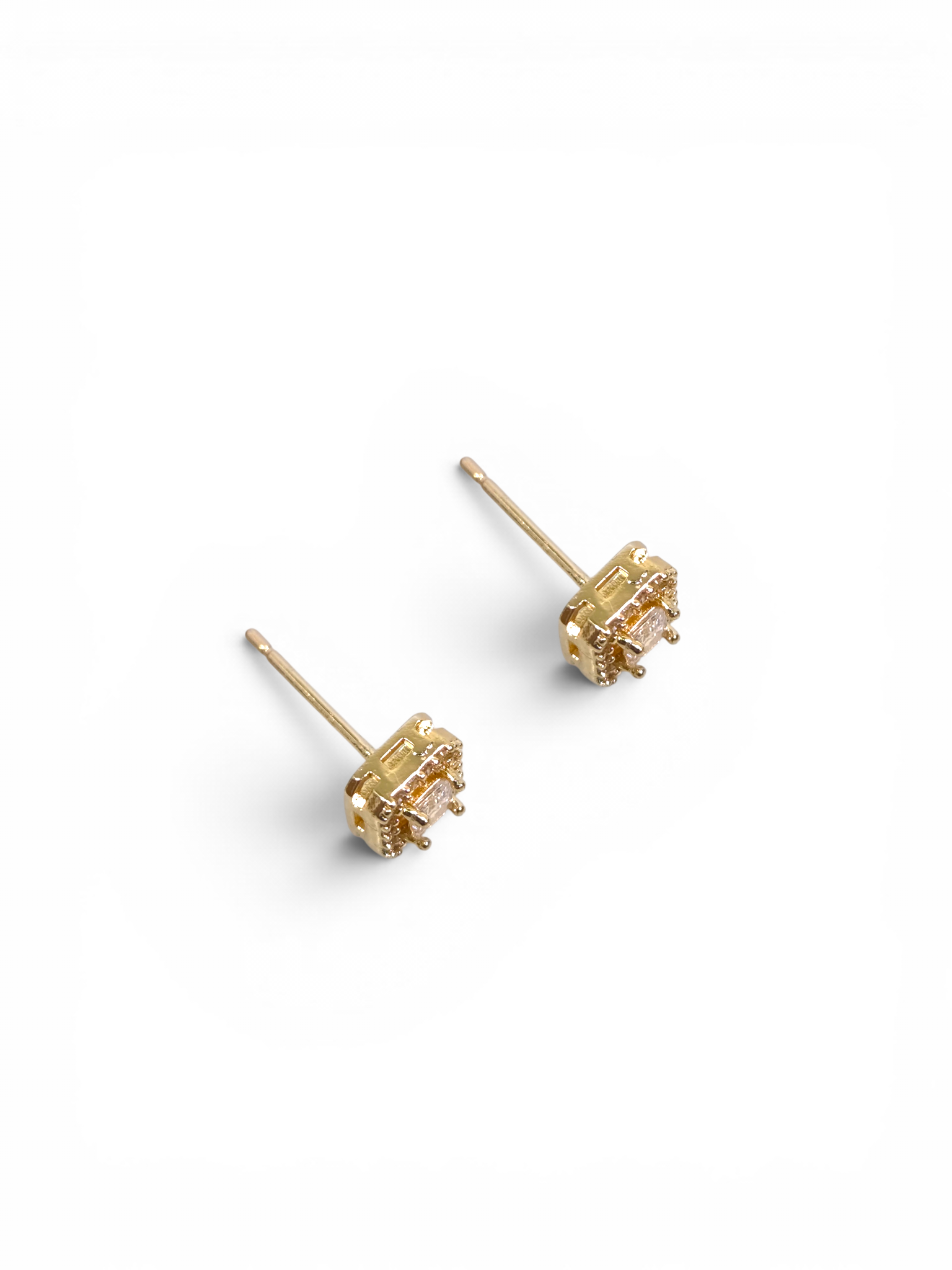 Brinco Cristal Zirconia Dourada #2028