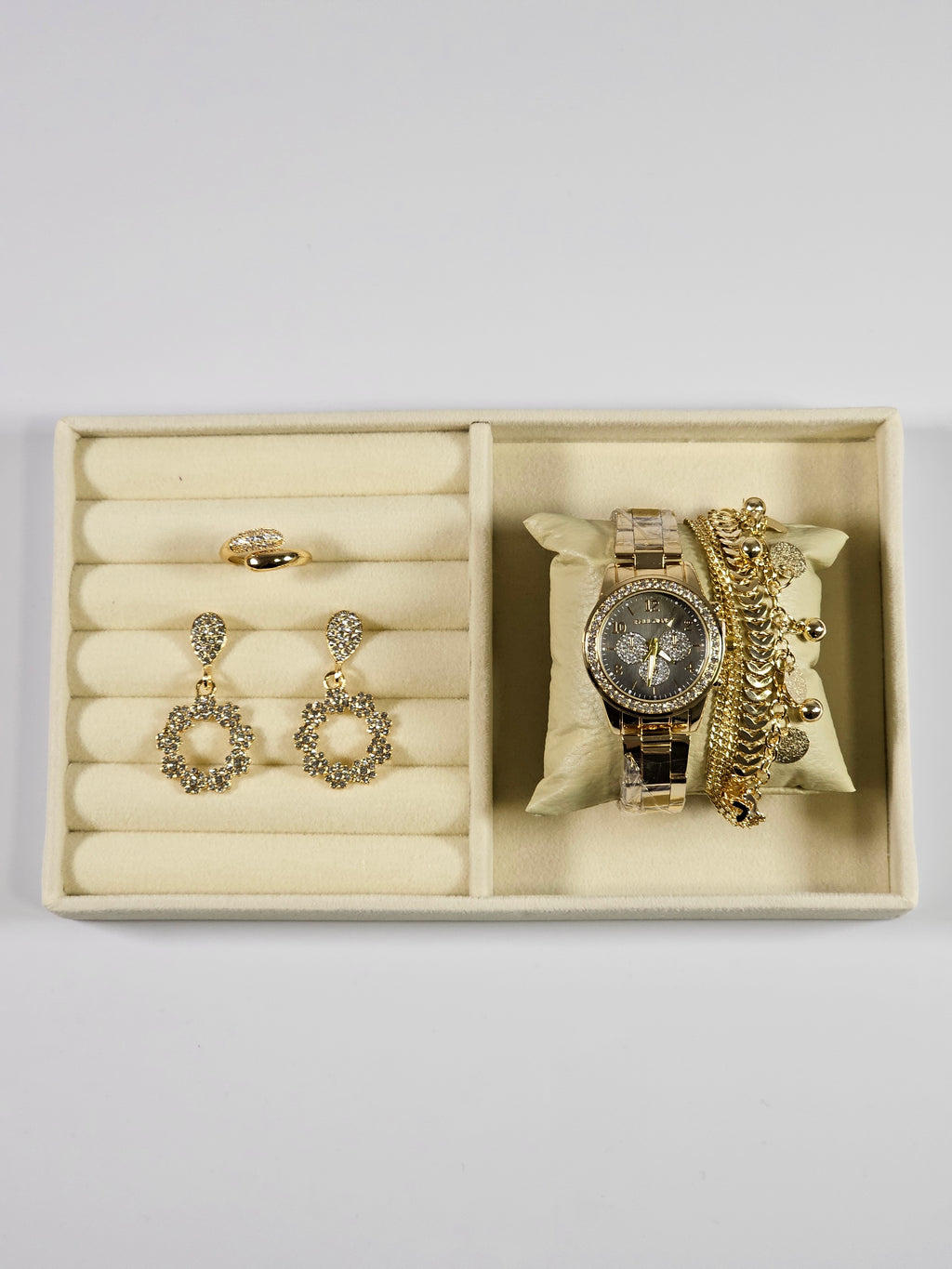 Kit Relógio Cristal com Pulseira, Brinco e Anel ajustavel com Zirconias 008