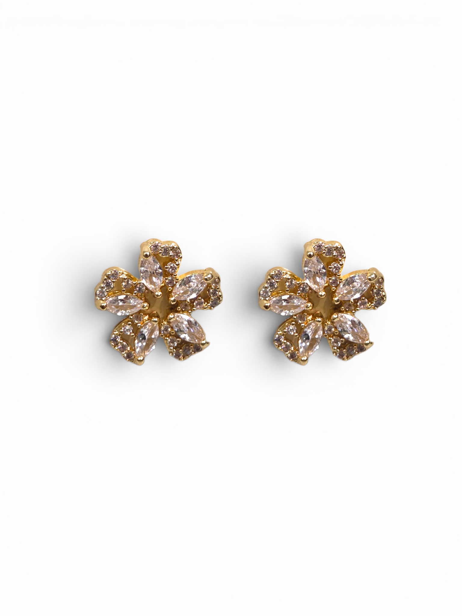 Brinco Cristal Zirconia Dourada #2026