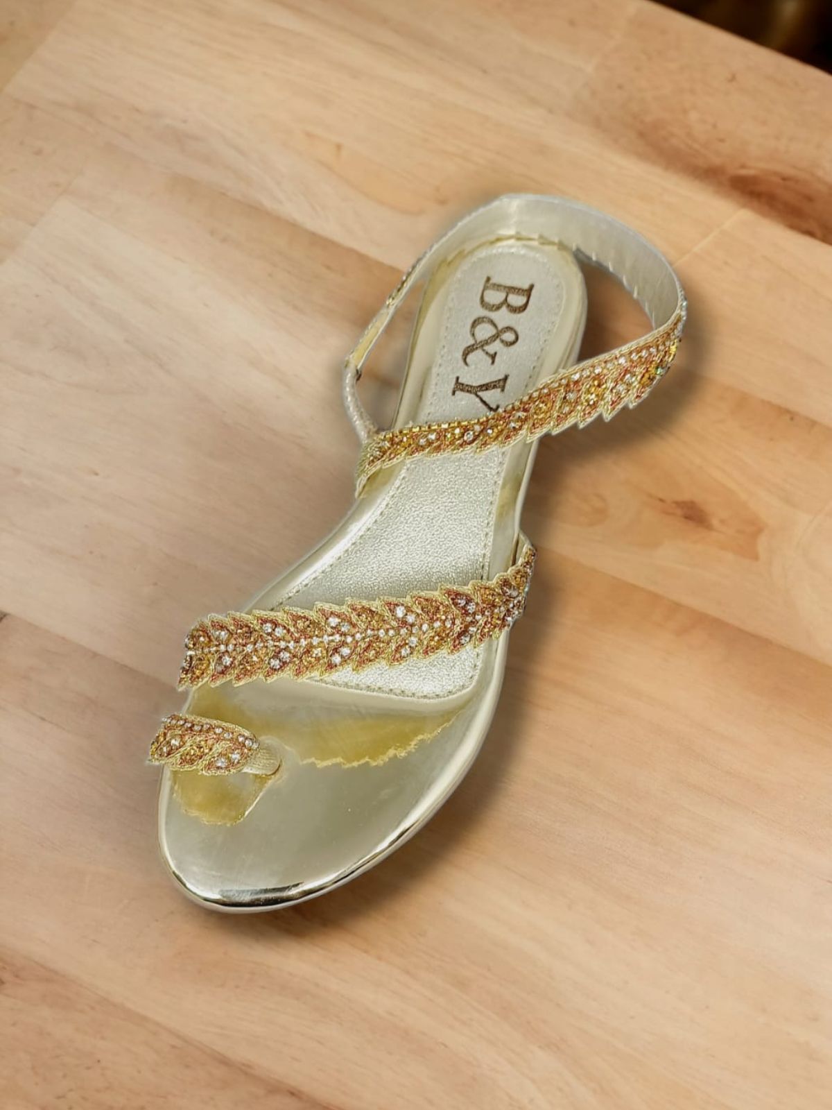 Sandália 9333 Dourado Com Salto Bloco 3cm