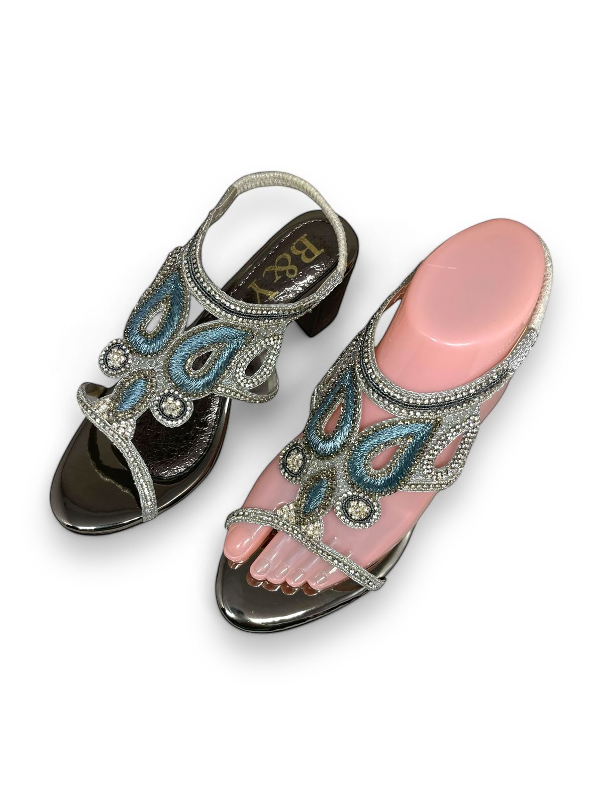 Sandália 9705 Prata Com Salto Médio