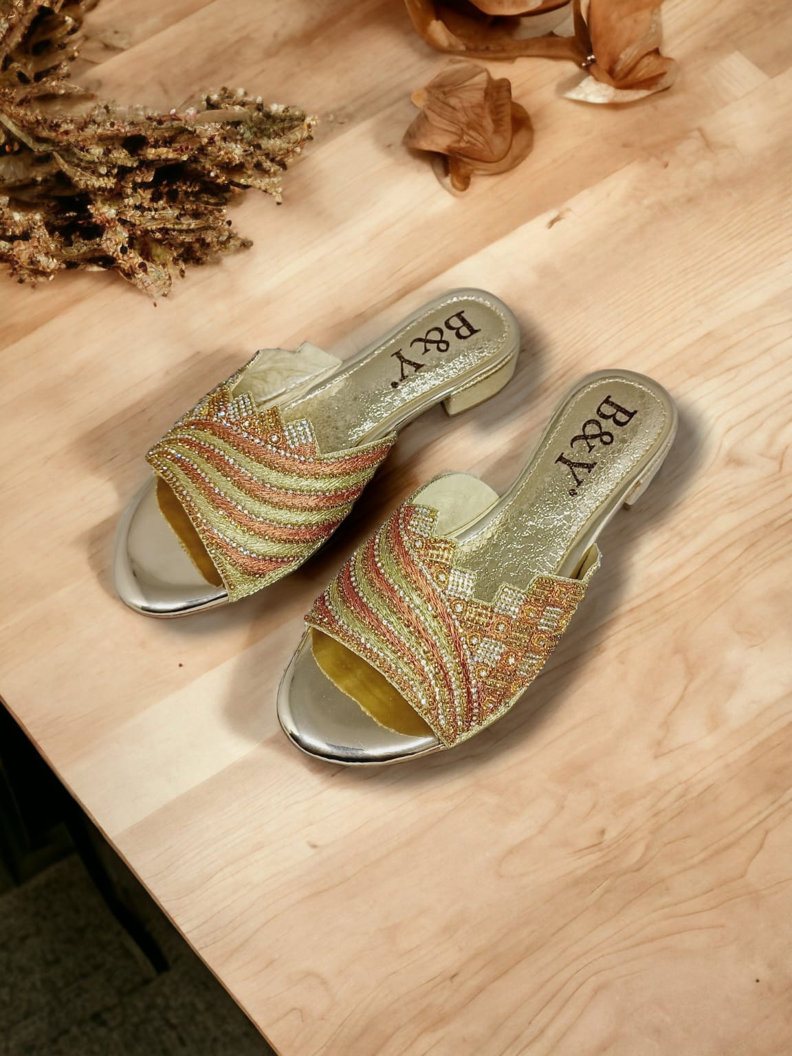 Tamanco 9369 Dourado Salto Bloco