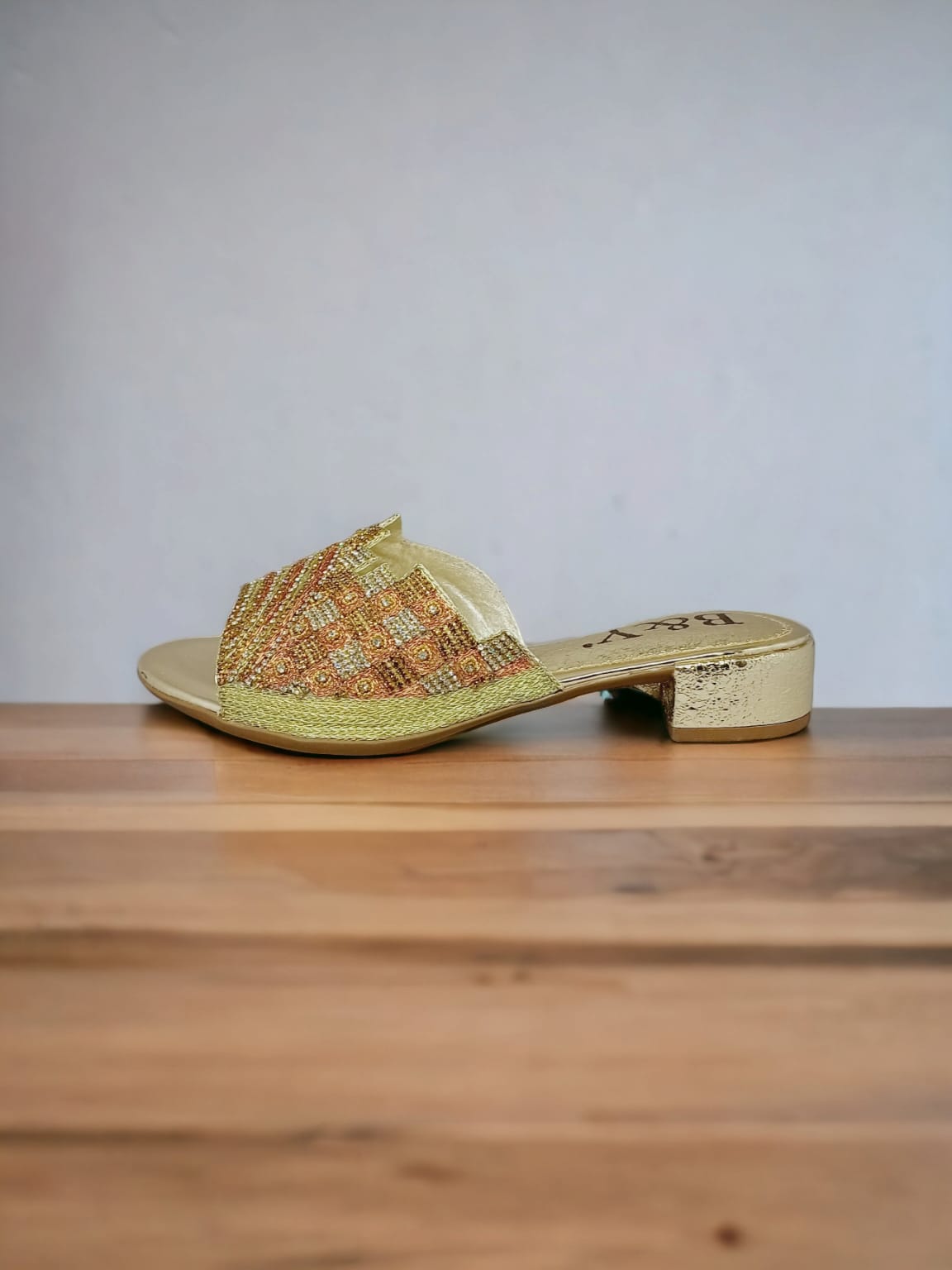 Tamanco 9369 Dourado Salto Bloco