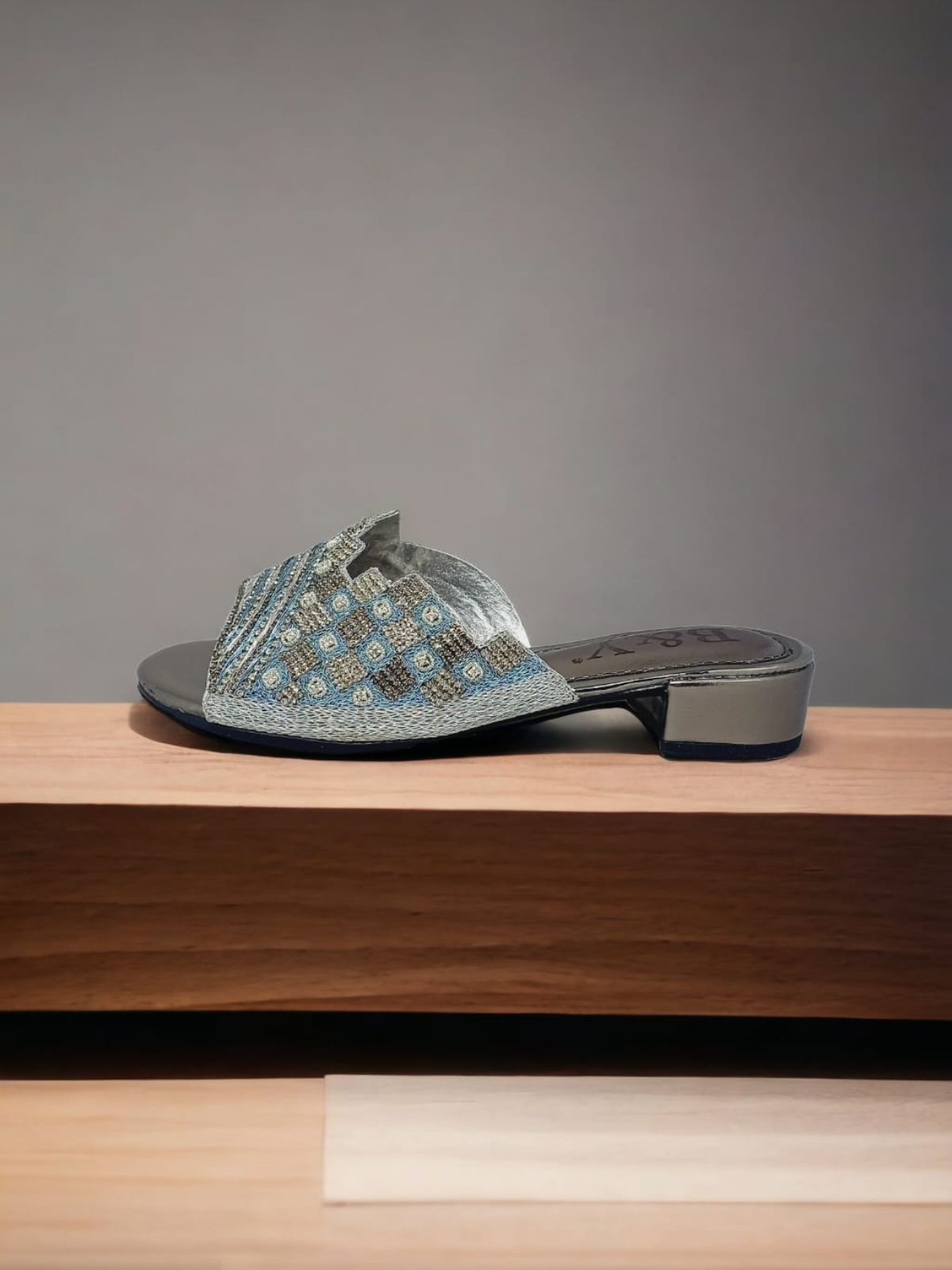 Tamanco 9369 Prata Salto Bloco