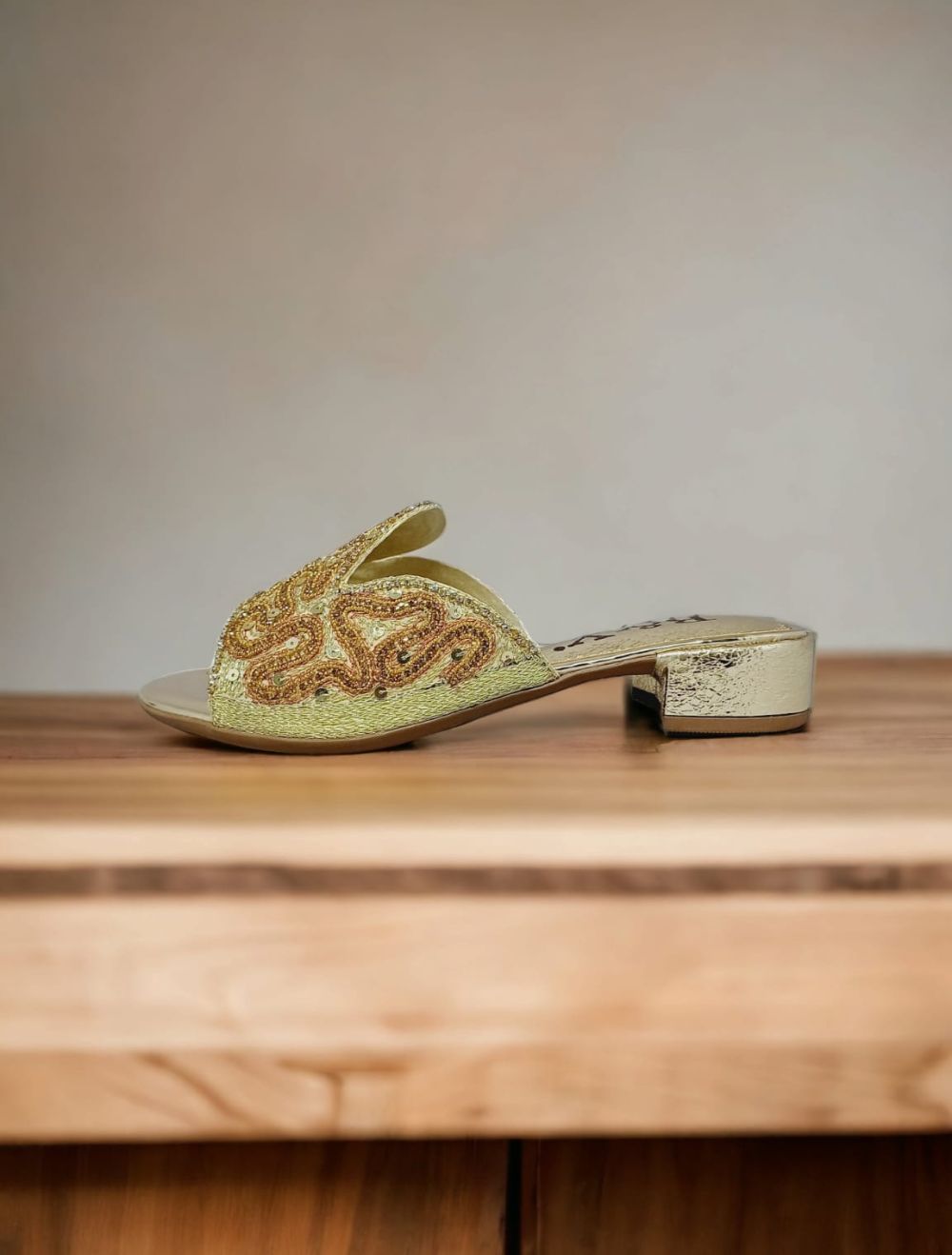 Tamanco 9515 Dourado Salto Bloco